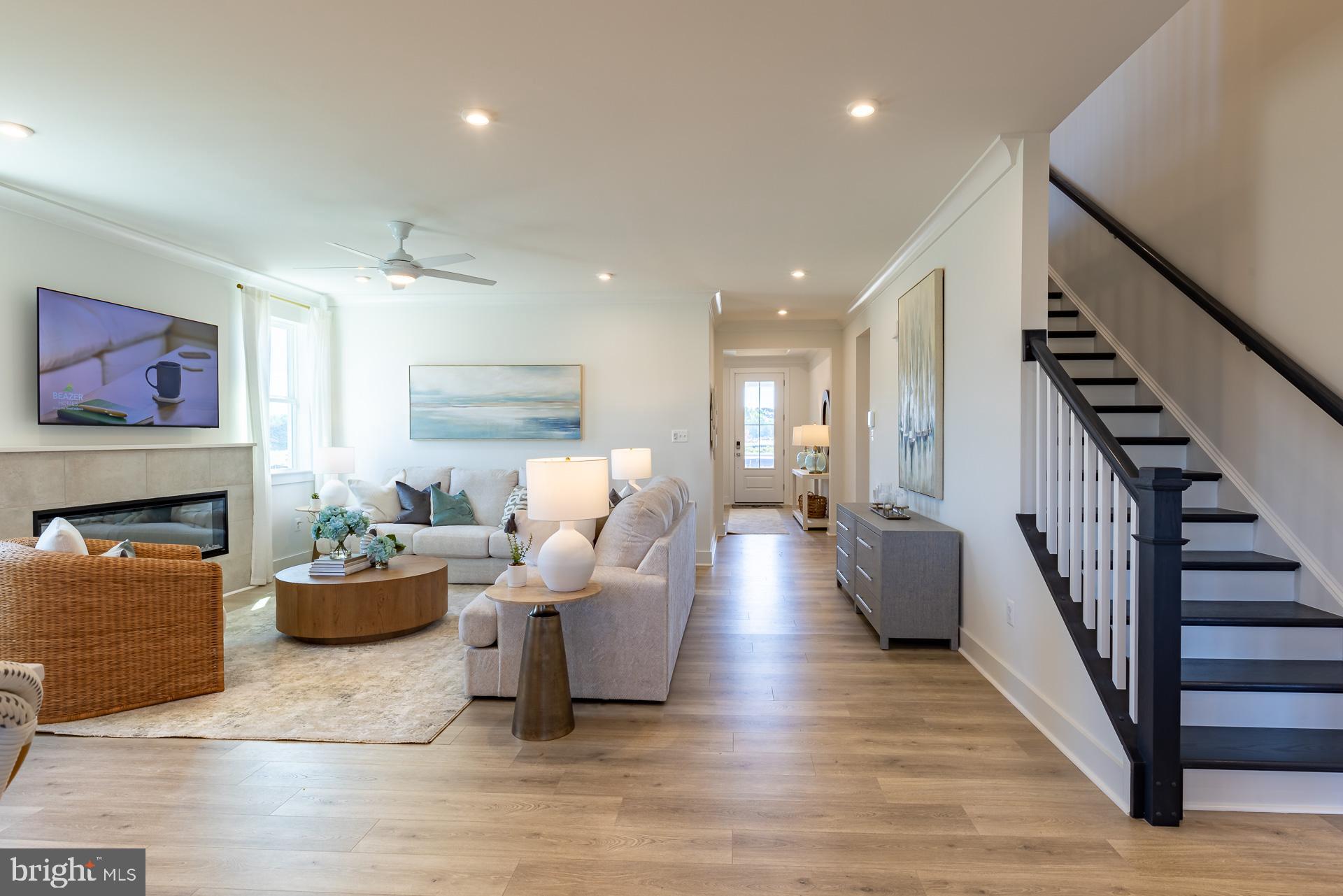 SYCAMORE CHASE - Residential
