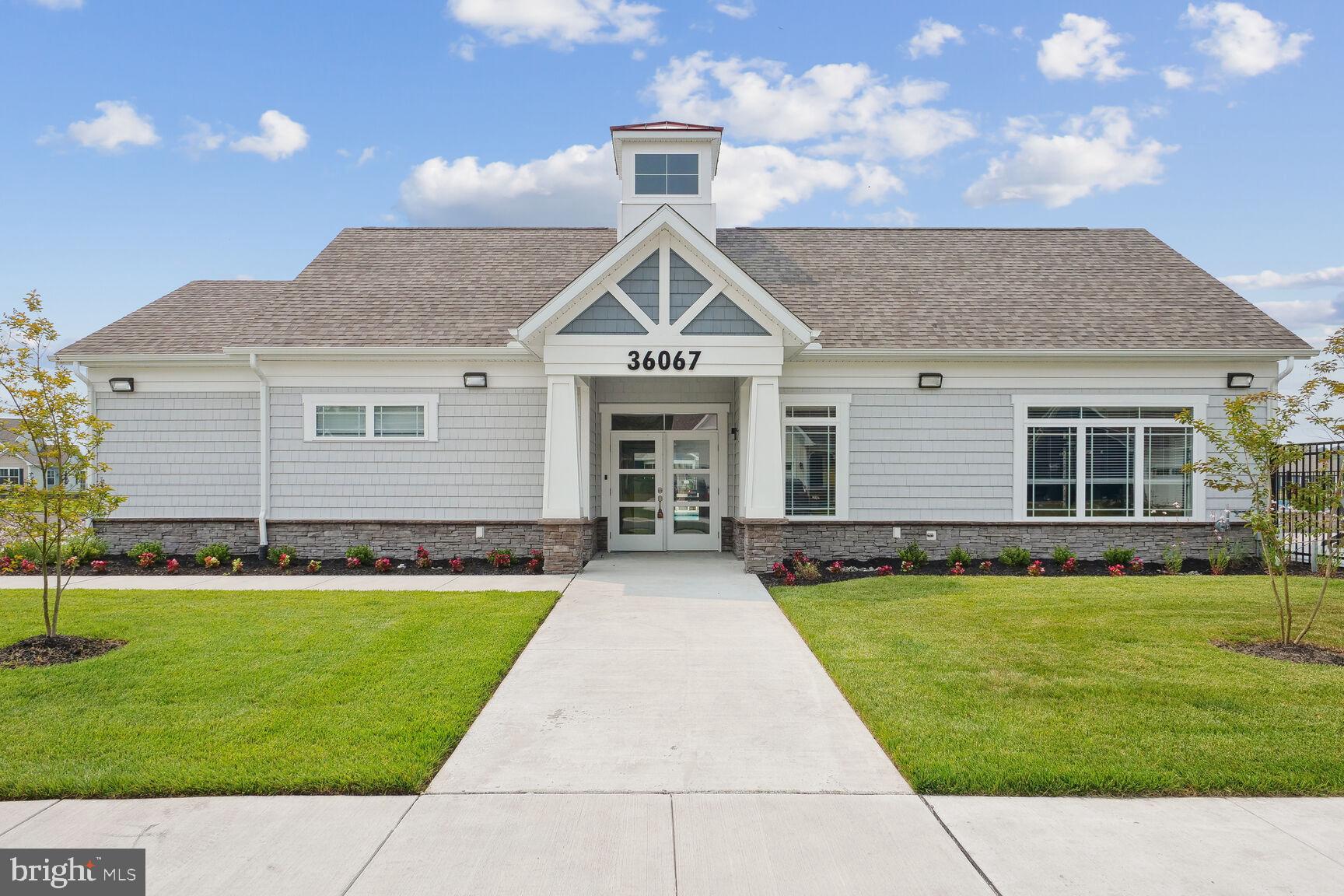 SYCAMORE CHASE - Residential