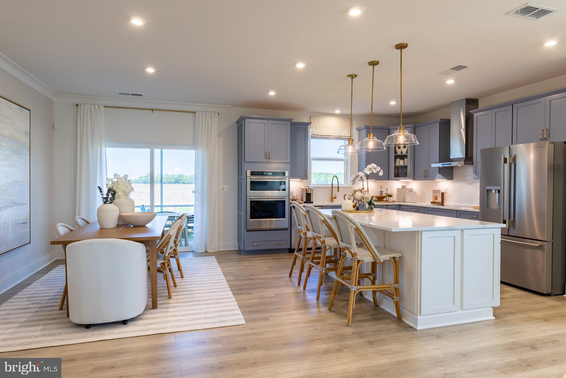 SYCAMORE CHASE - Residential