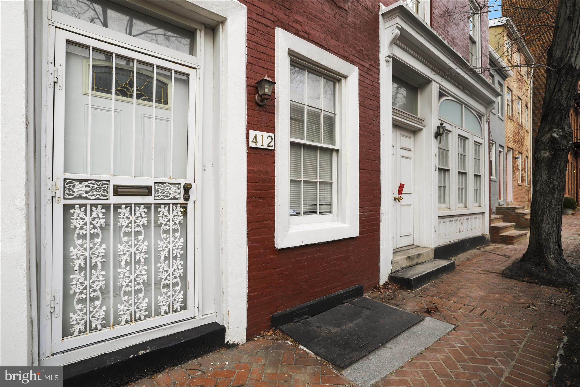 SETON HILL - Residential Lease