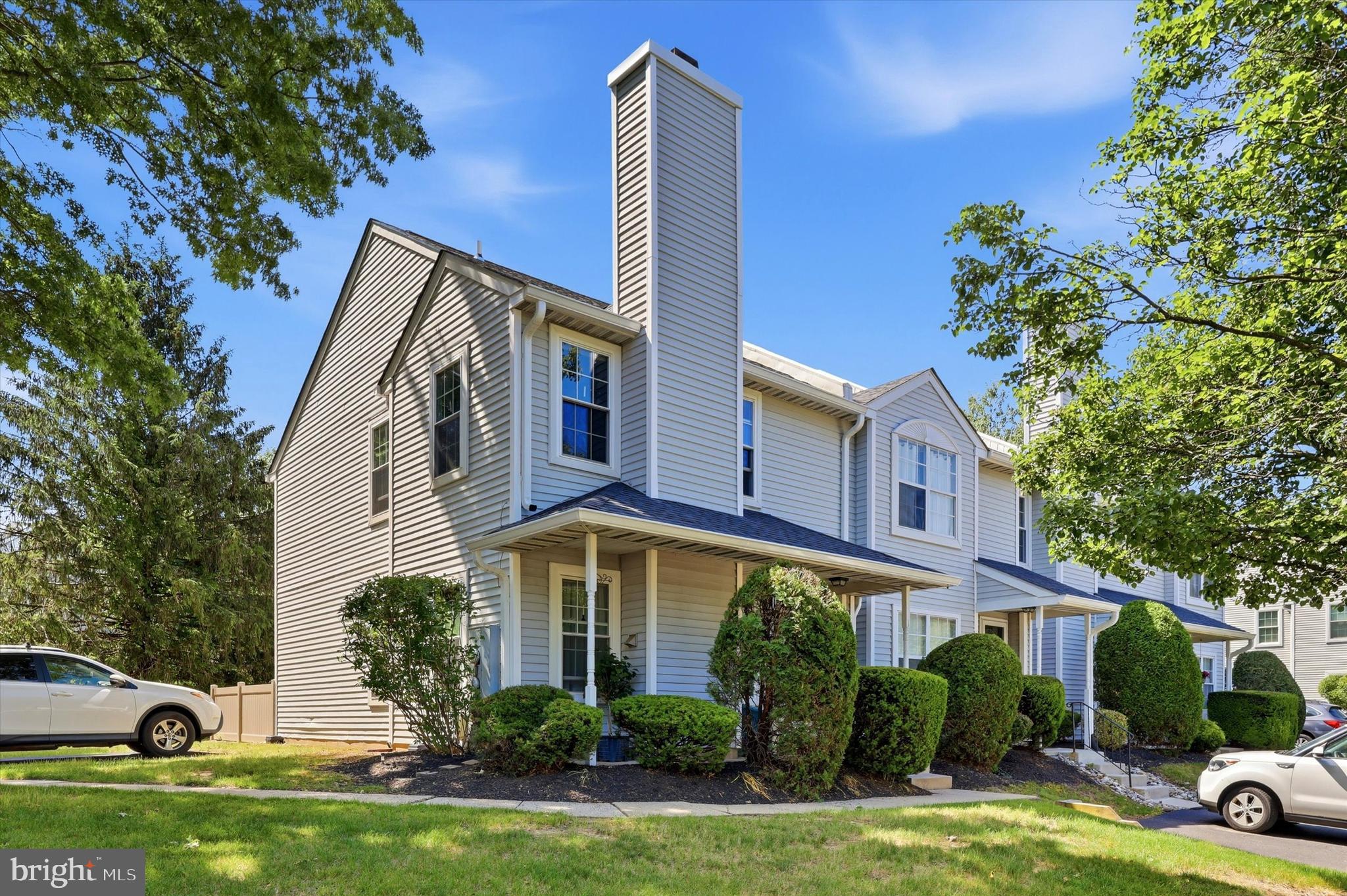 COUNTRY BEND - Residential