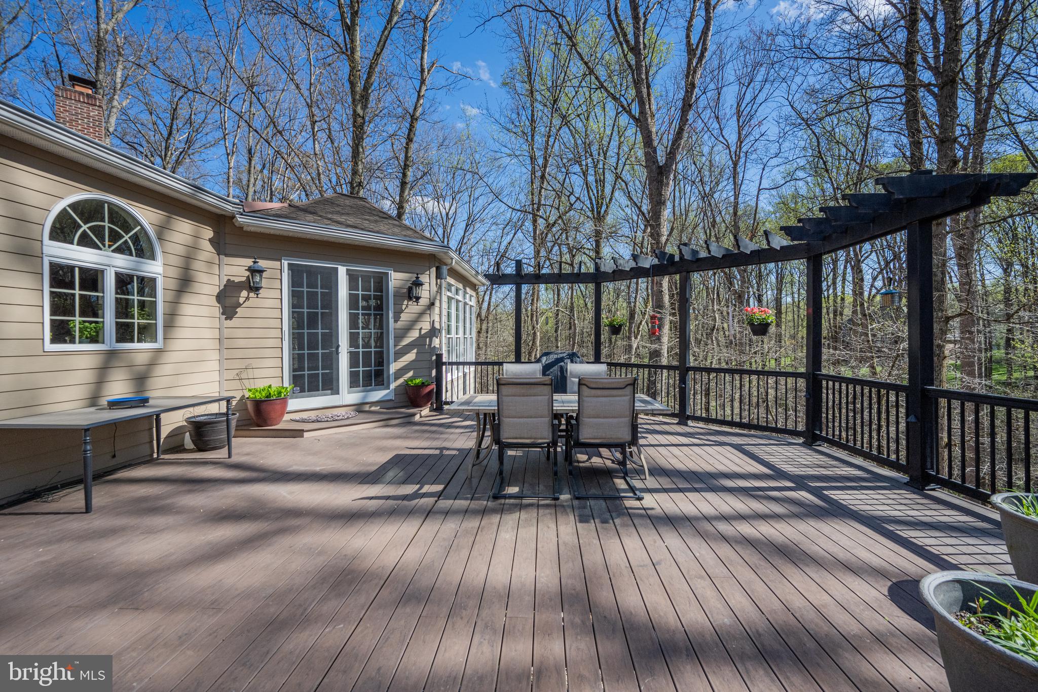 MEADOWOOD - Residential