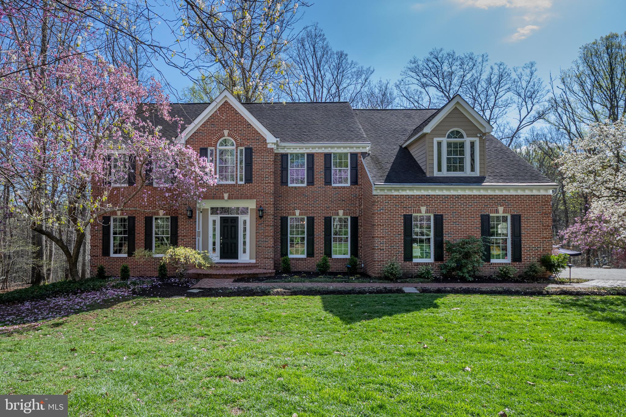 MEADOWOOD - Residential