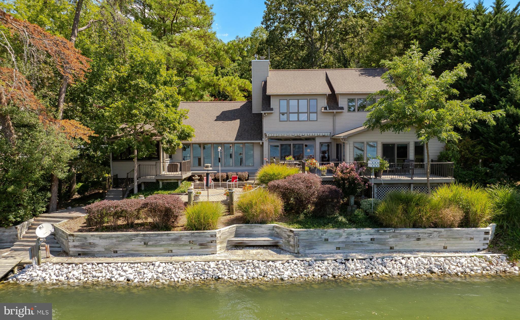 DRUM POINT - Residential