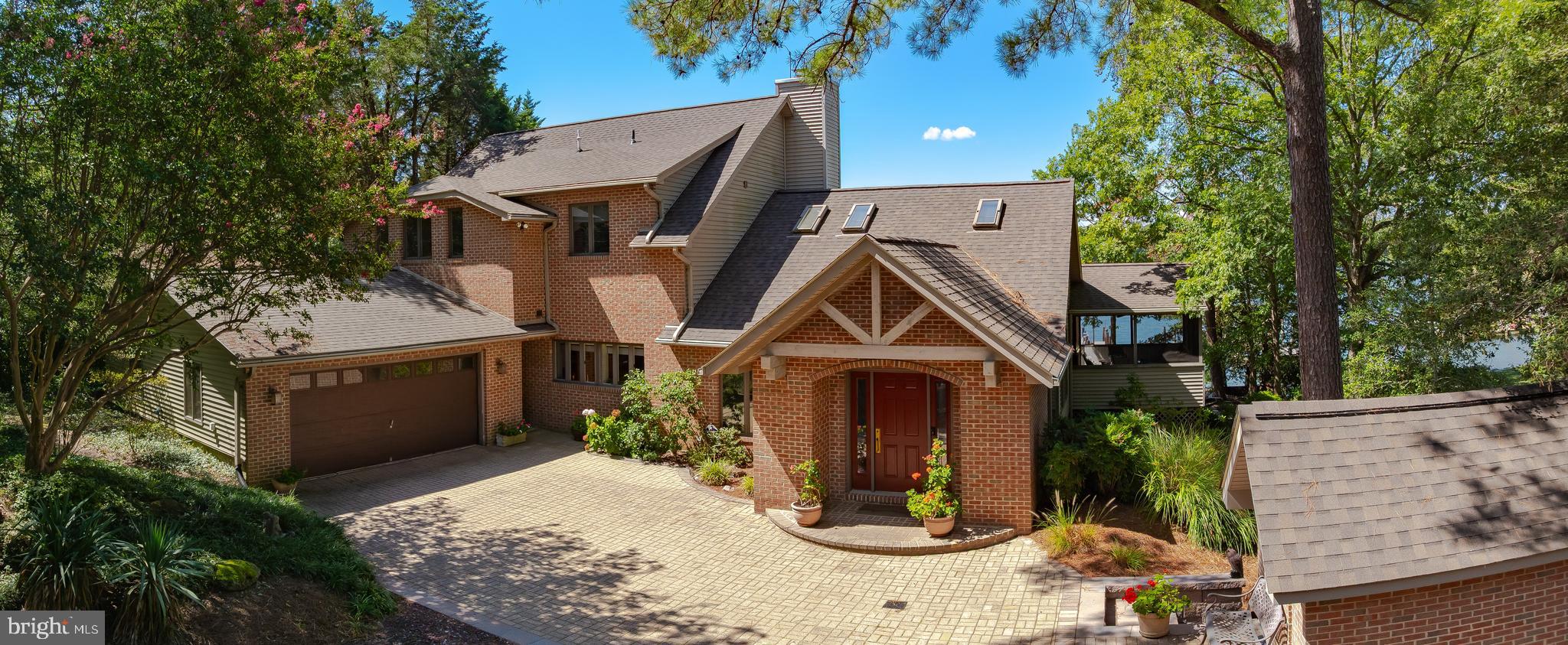 DRUM POINT - Residential