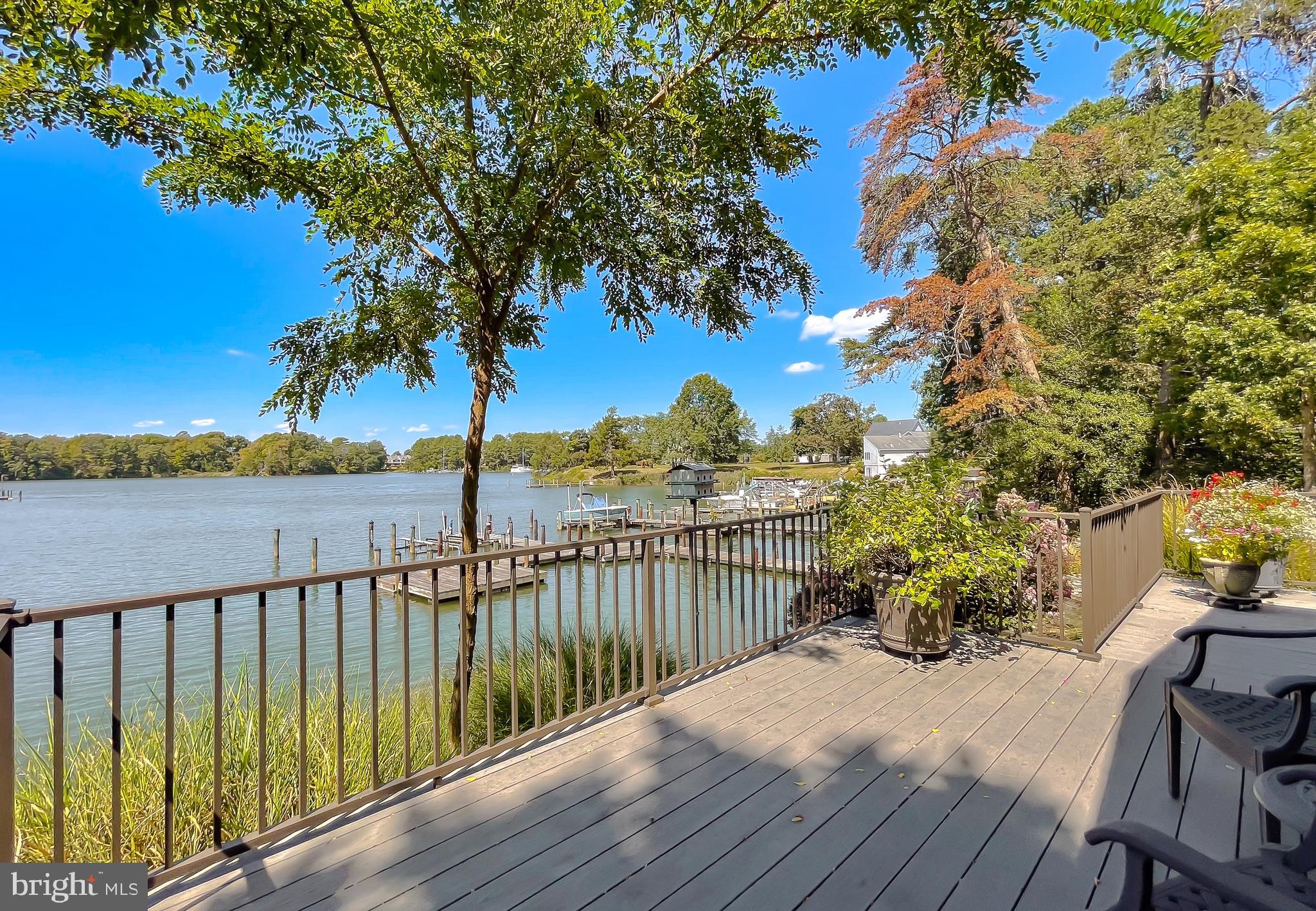 DRUM POINT - Residential