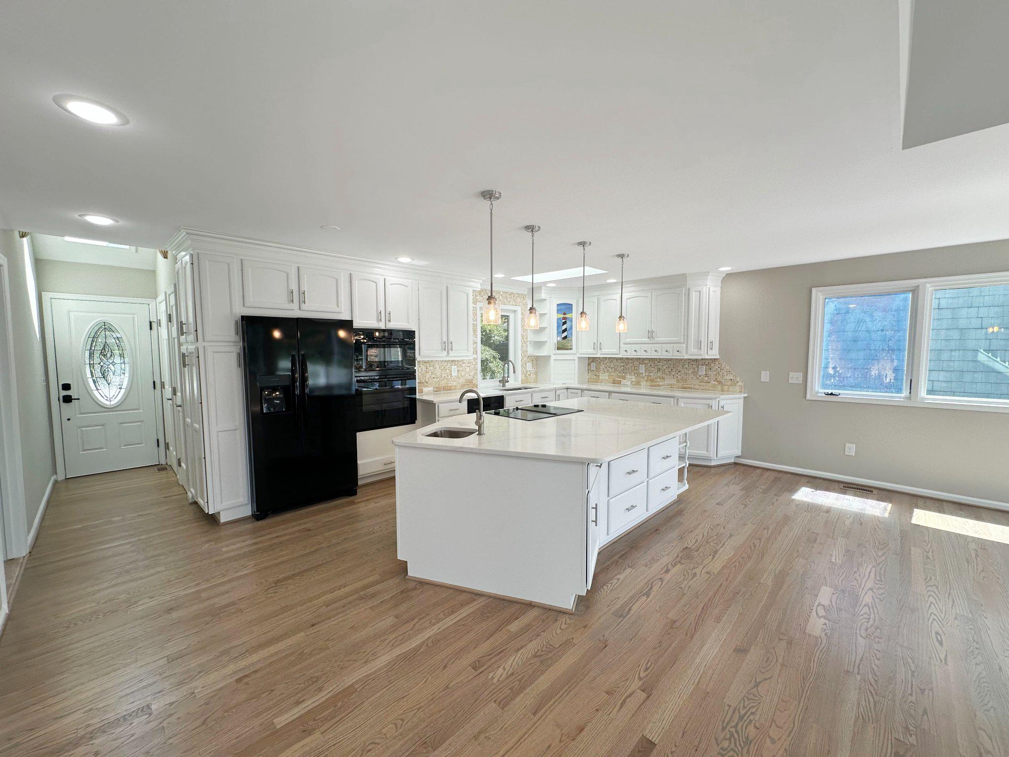 AVALON SHORES - Residential