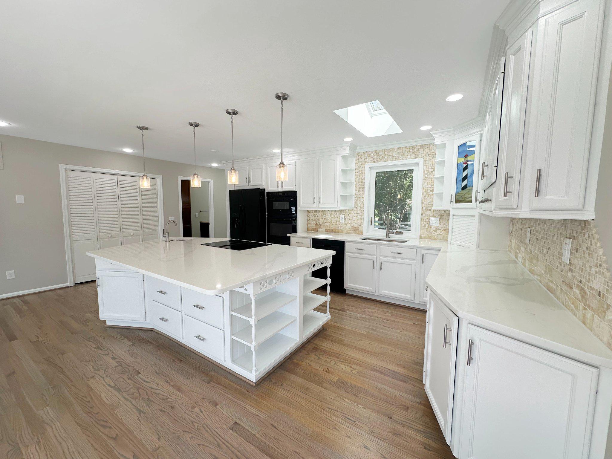 AVALON SHORES - Residential