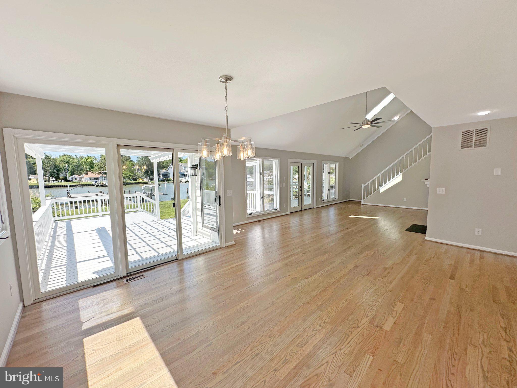 AVALON SHORES - Residential