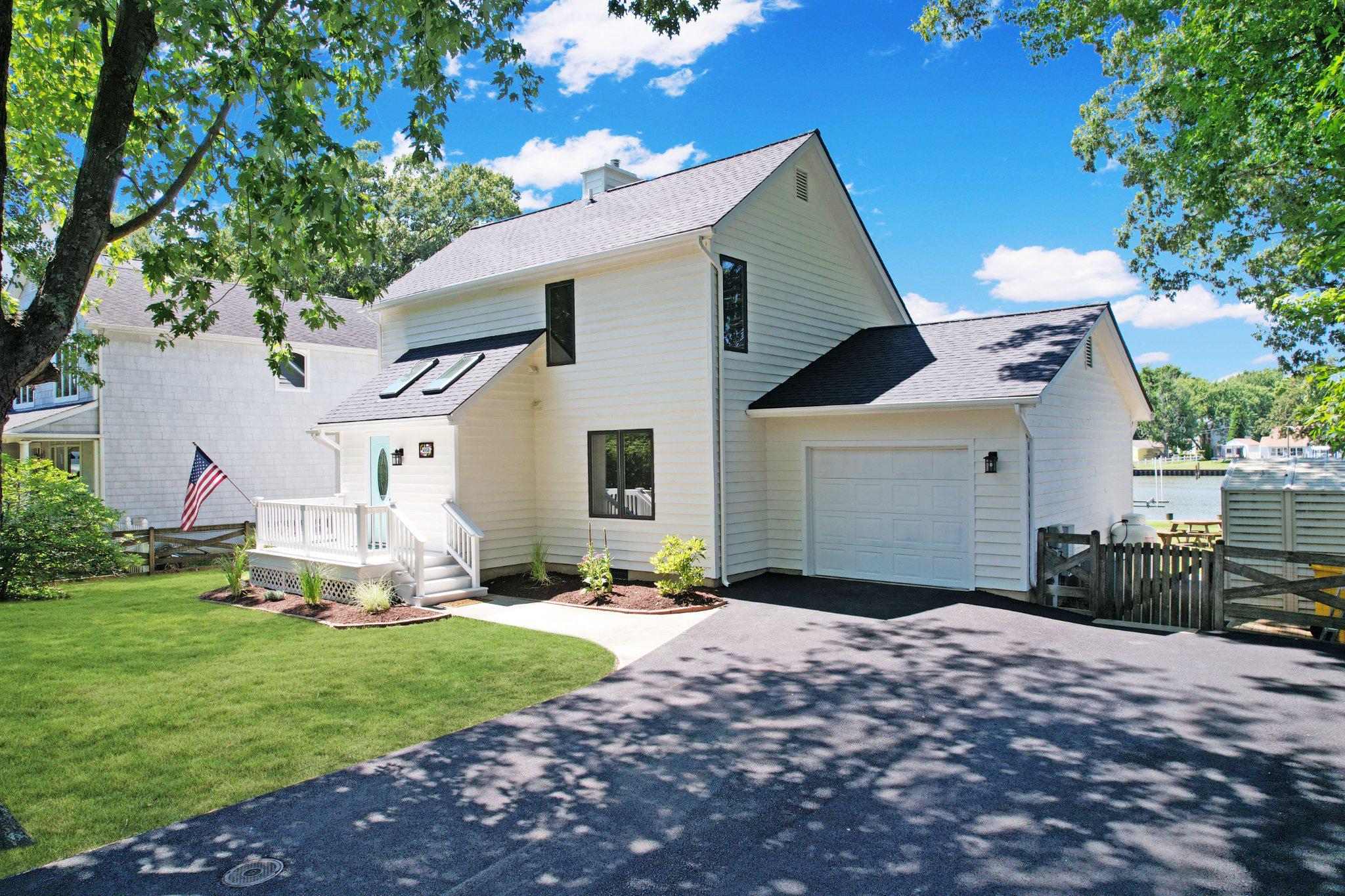 AVALON SHORES - Residential
