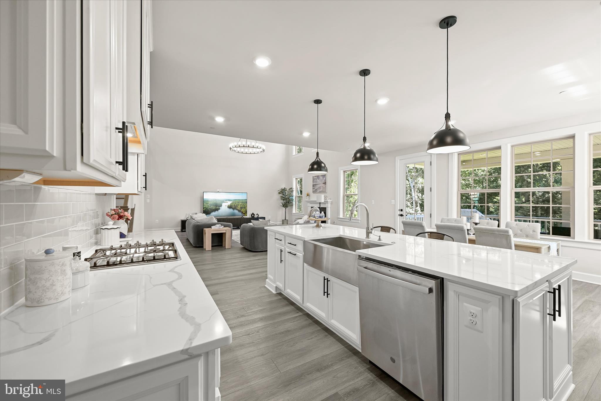 CEDAR CREEK - Residential