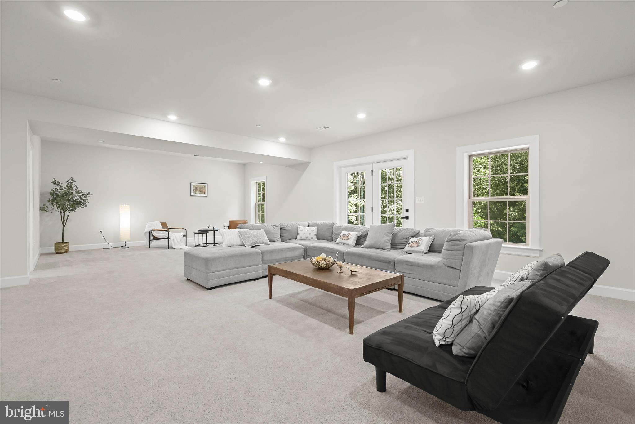 CEDAR CREEK - Residential