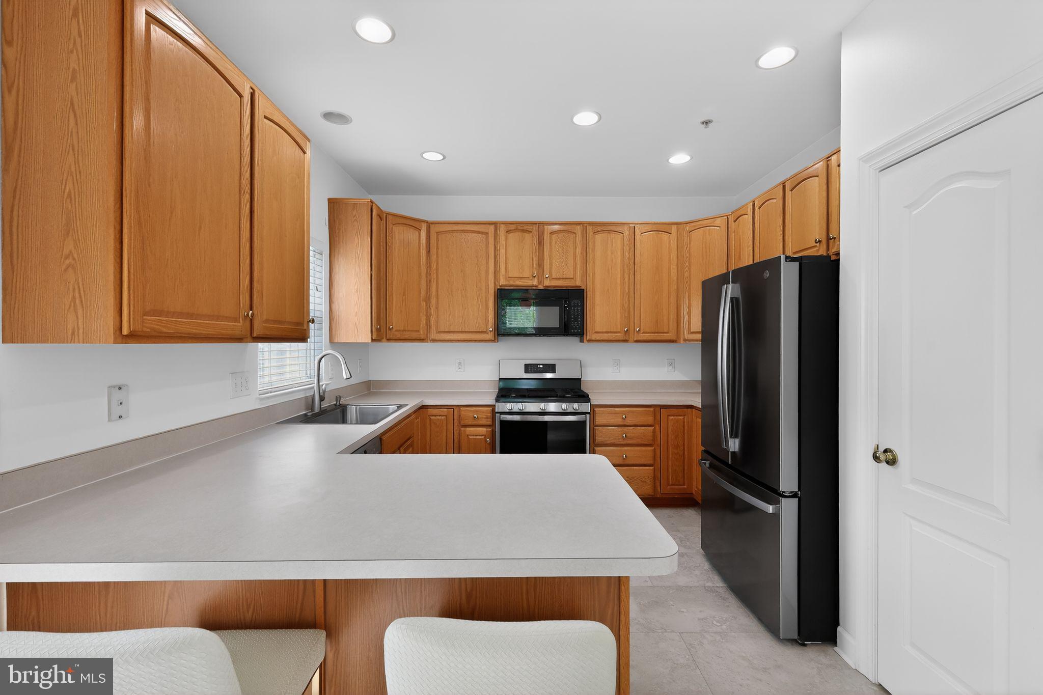 WHEATON OUT RES. (2) - Residential