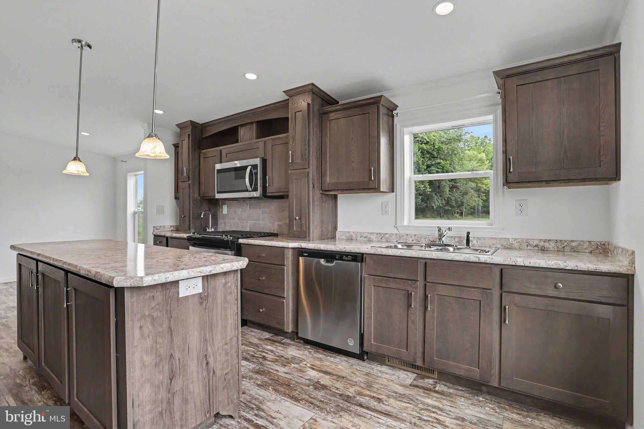 SHADOWSTONE VILLAGE - Residential