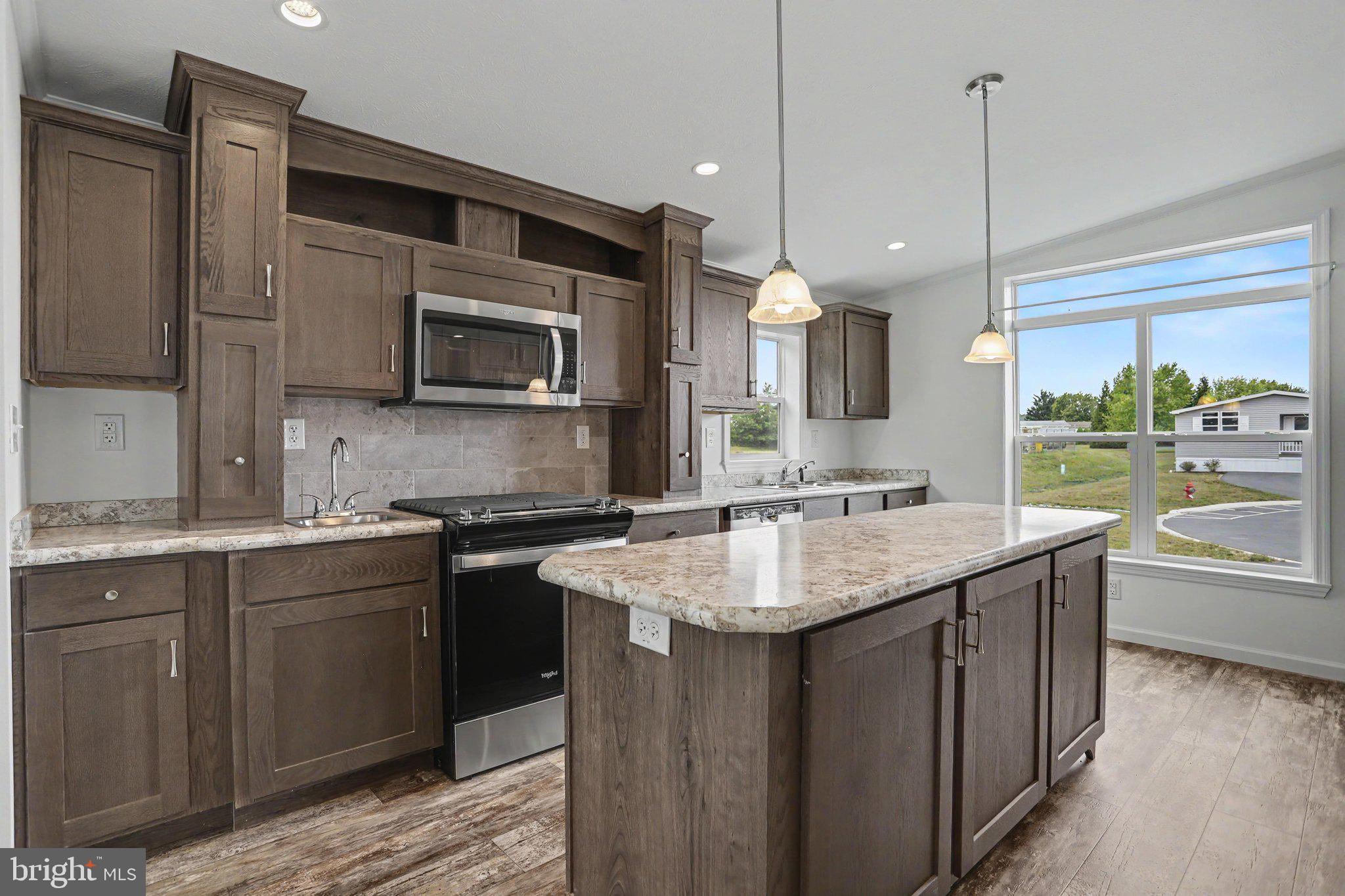 SHADOWSTONE VILLAGE - Residential