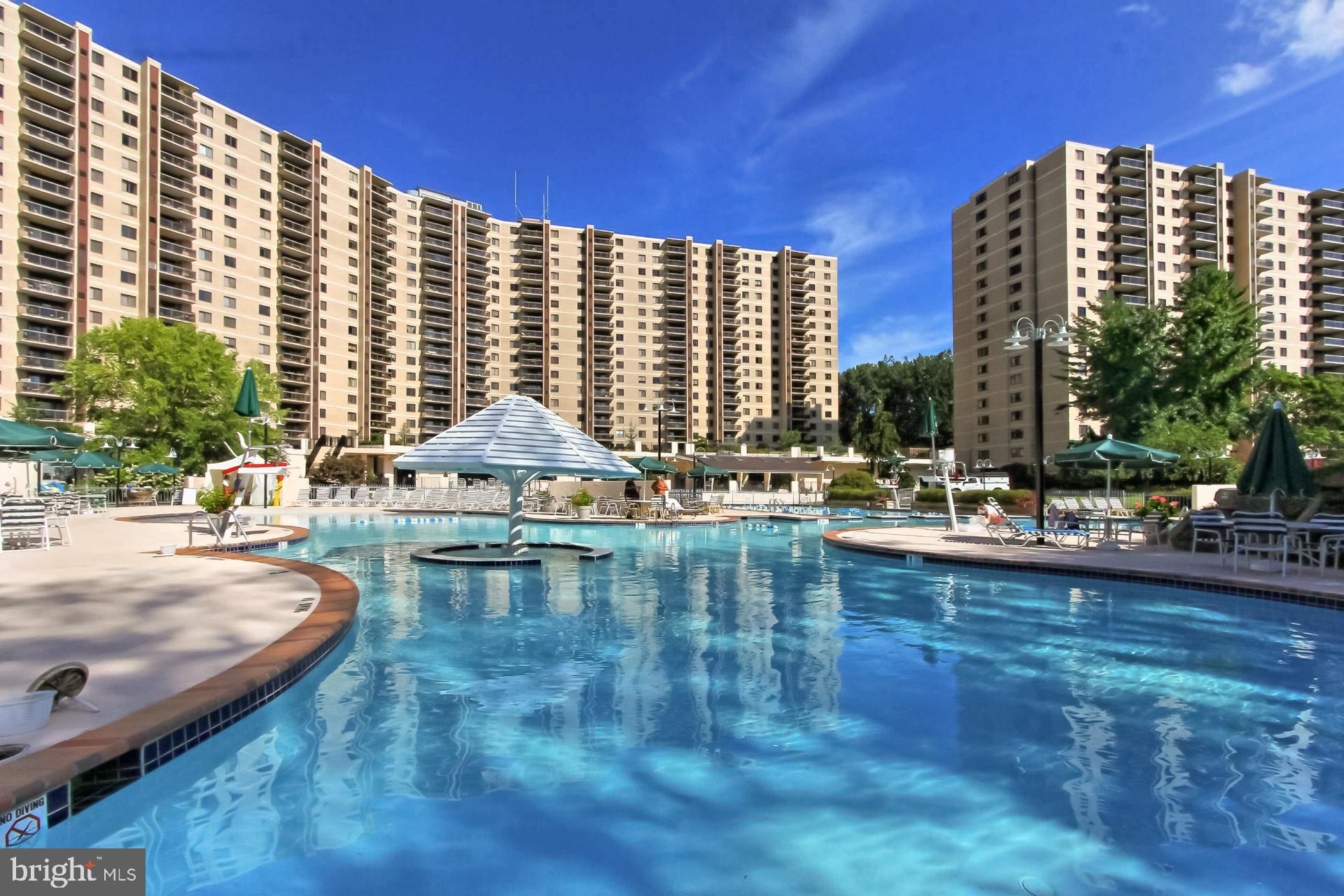 WATERGATE AT LANDMARK - Residential