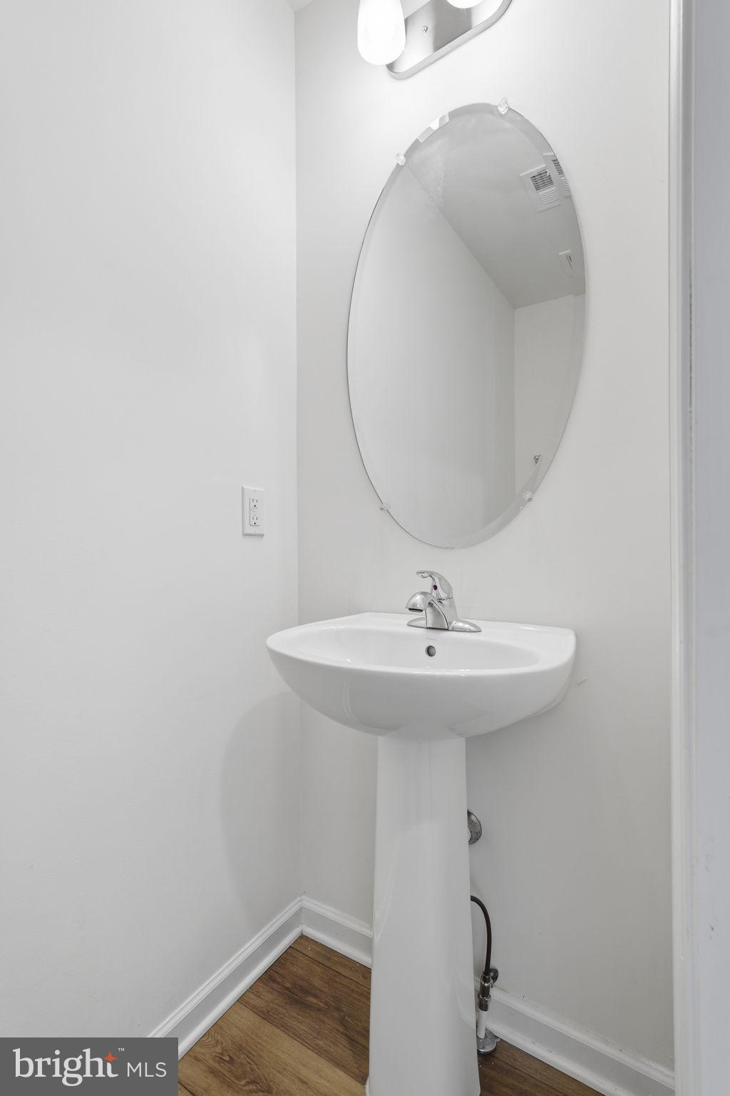 TOWNES AT TATE MANOR - Residential