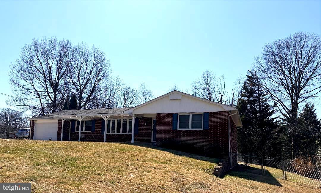 PLEASANT HILLS - Residential