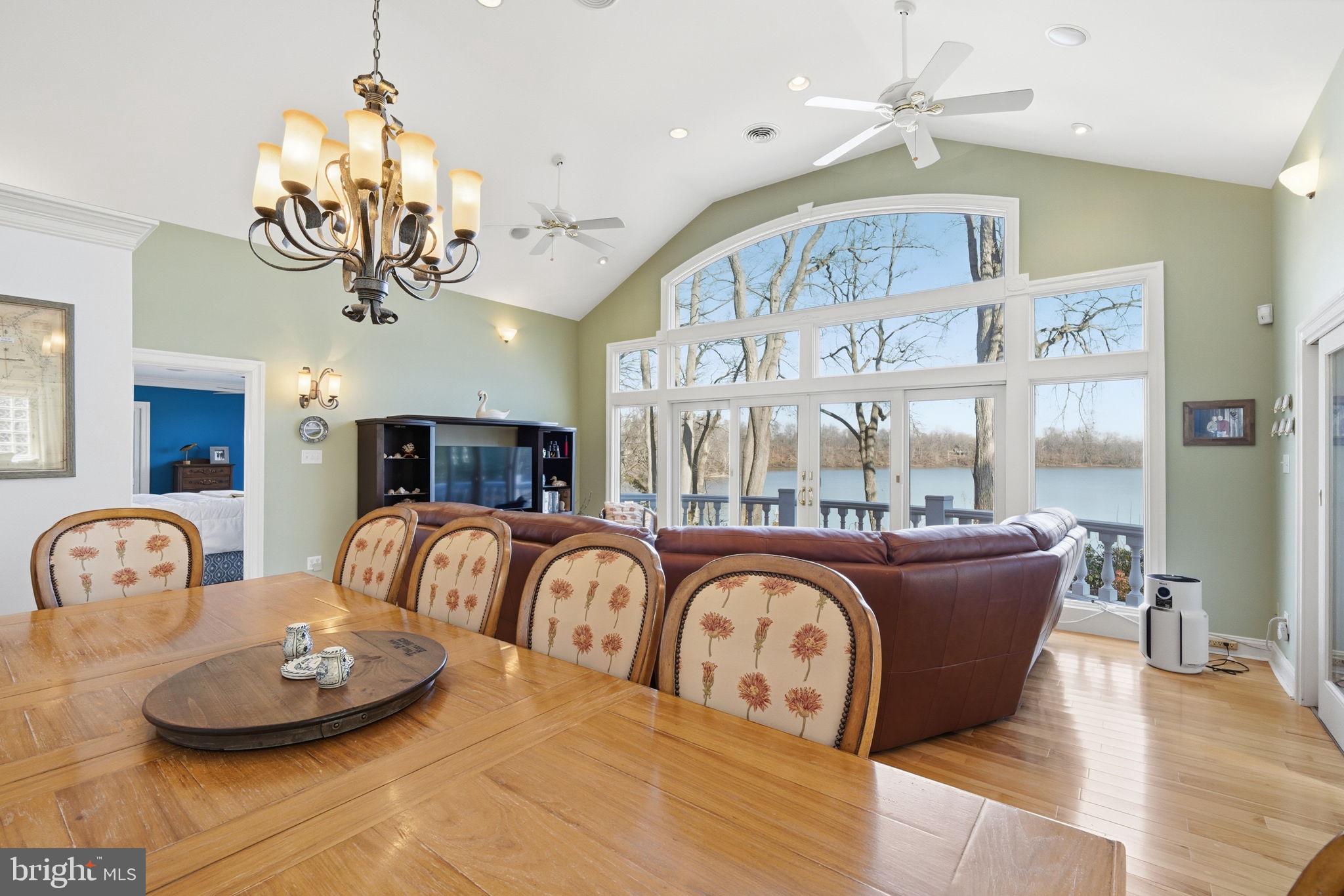 PLEASANT COVE - Residential