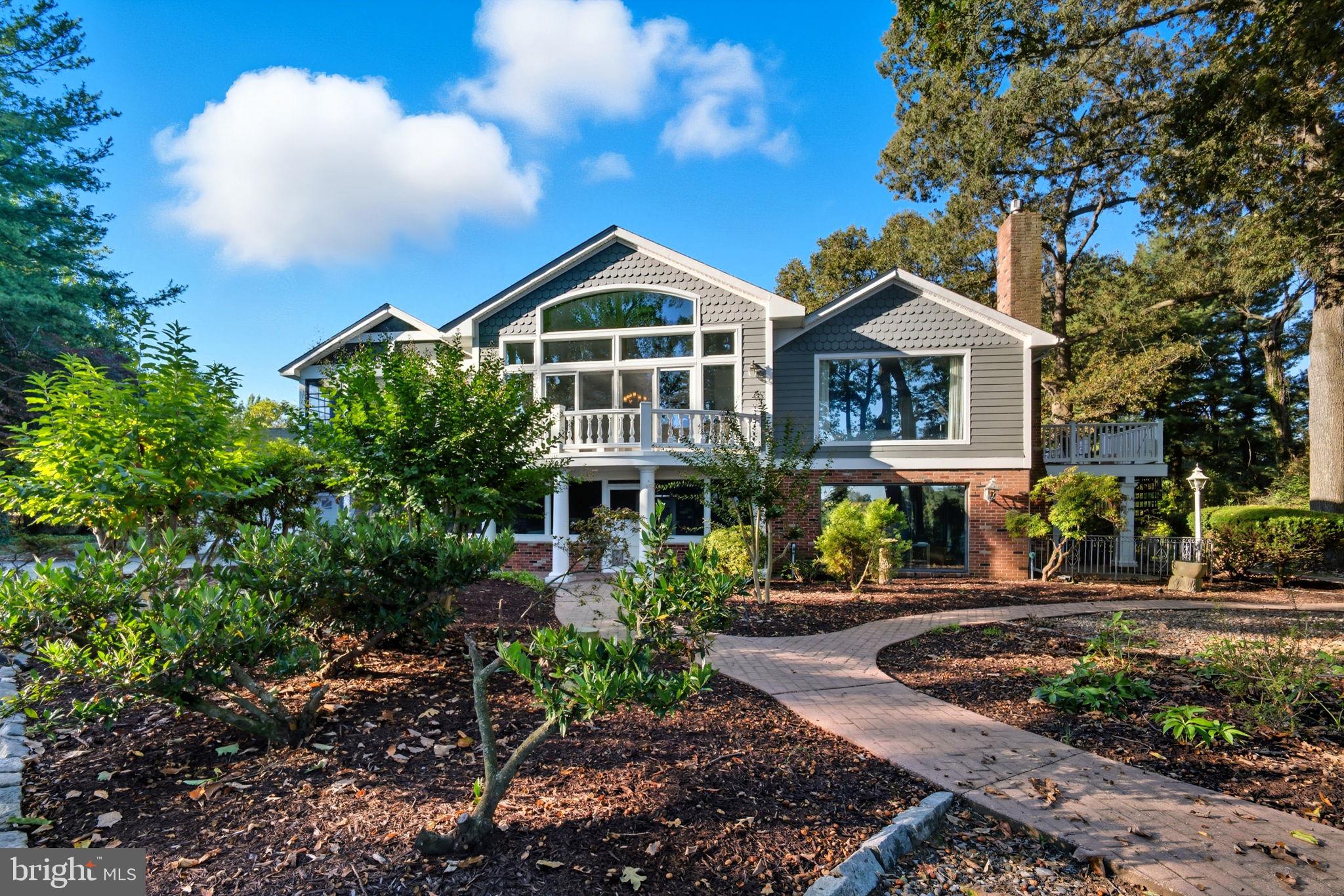 PLEASANT COVE - Residential