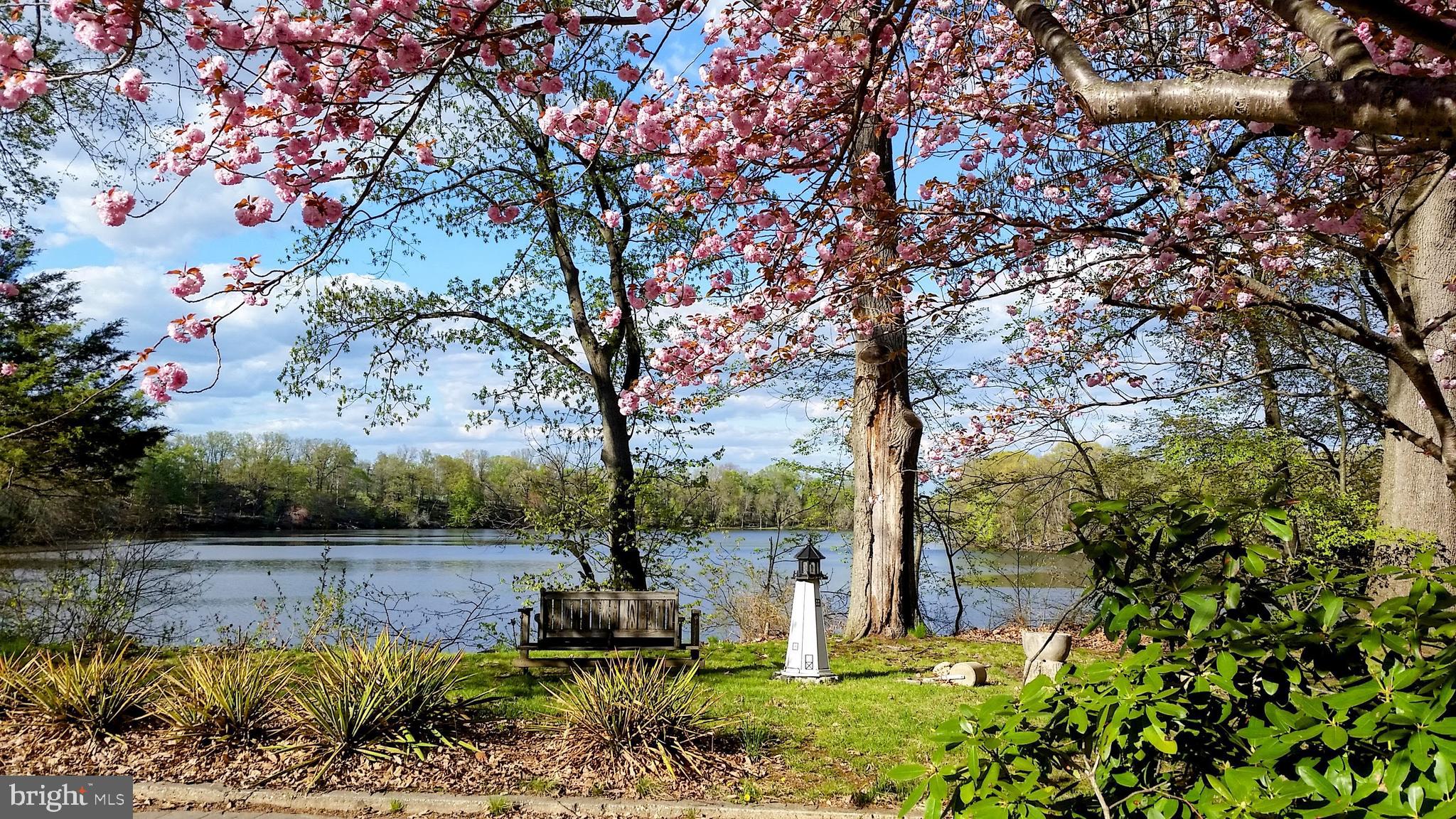 PLEASANT COVE - Residential