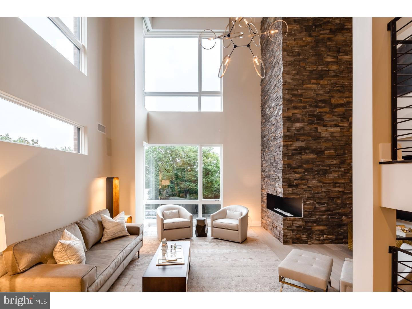 SOCIETY HILL - Residential