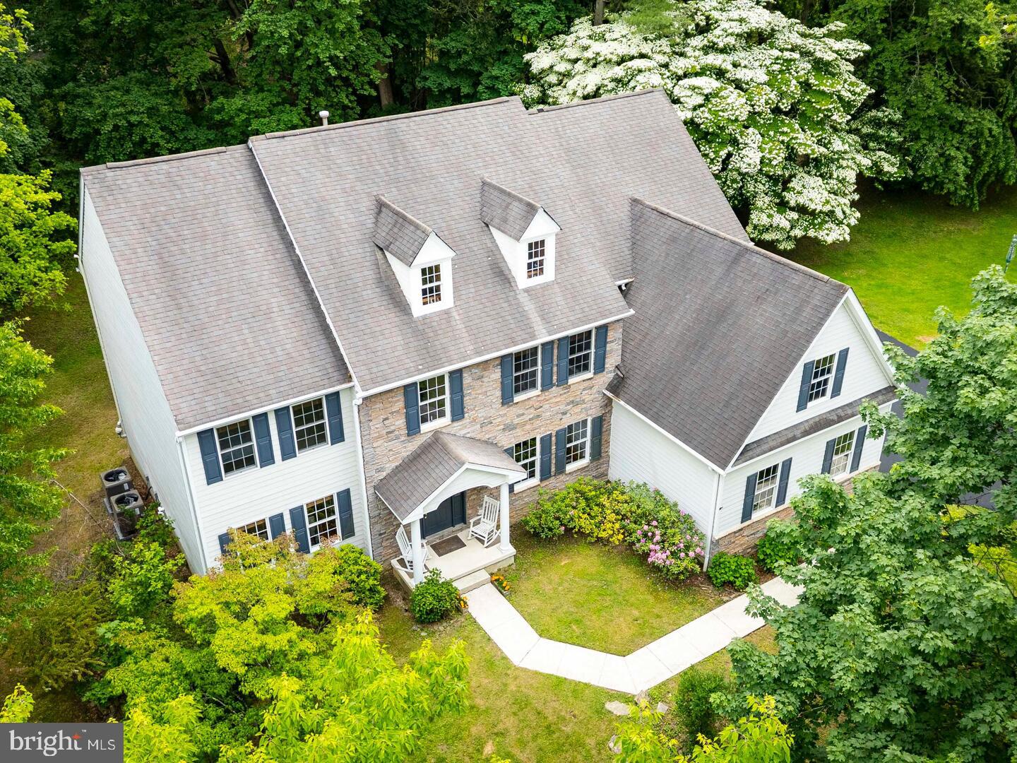 MEADOWBROOK - Residential