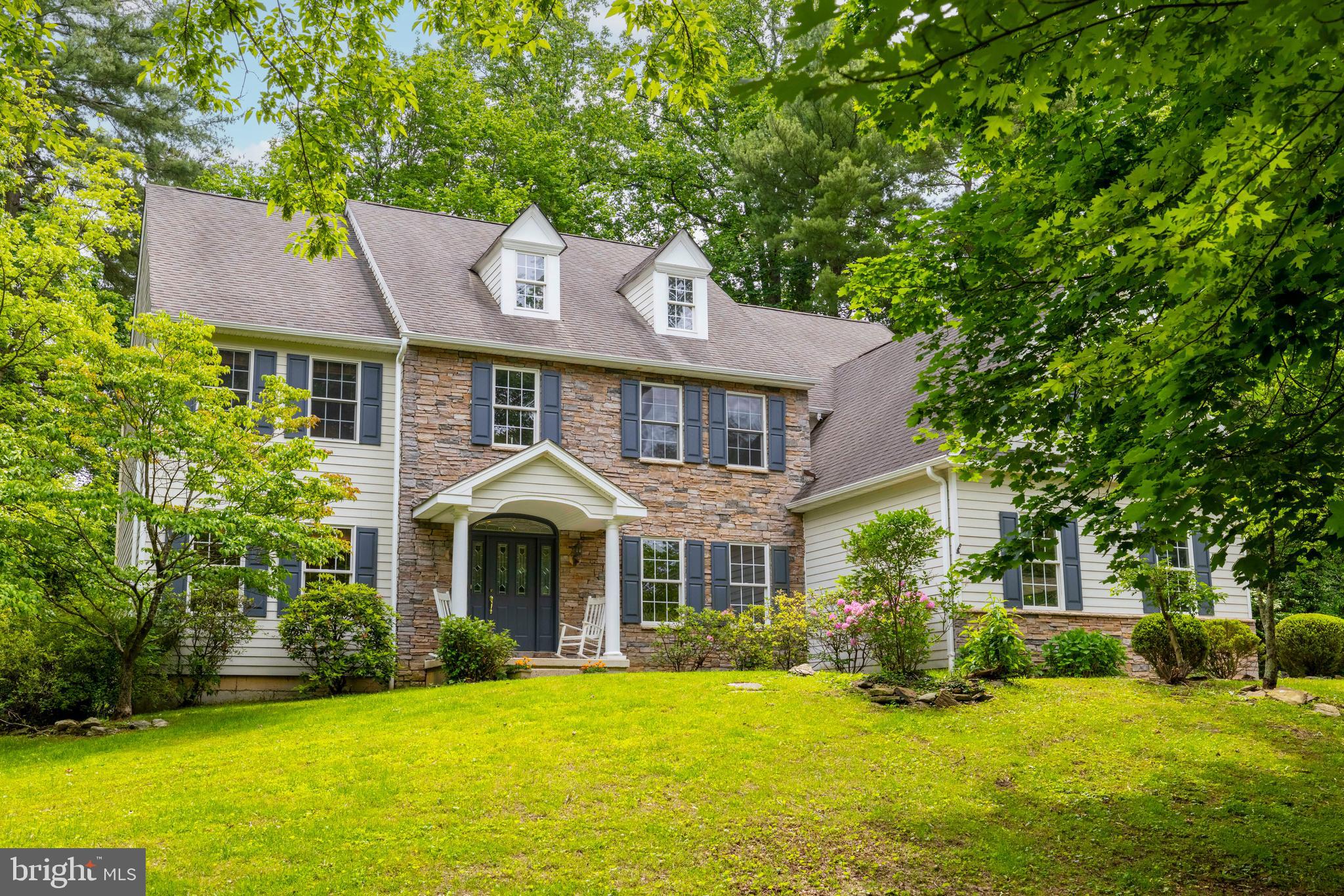 MEADOWBROOK - Residential