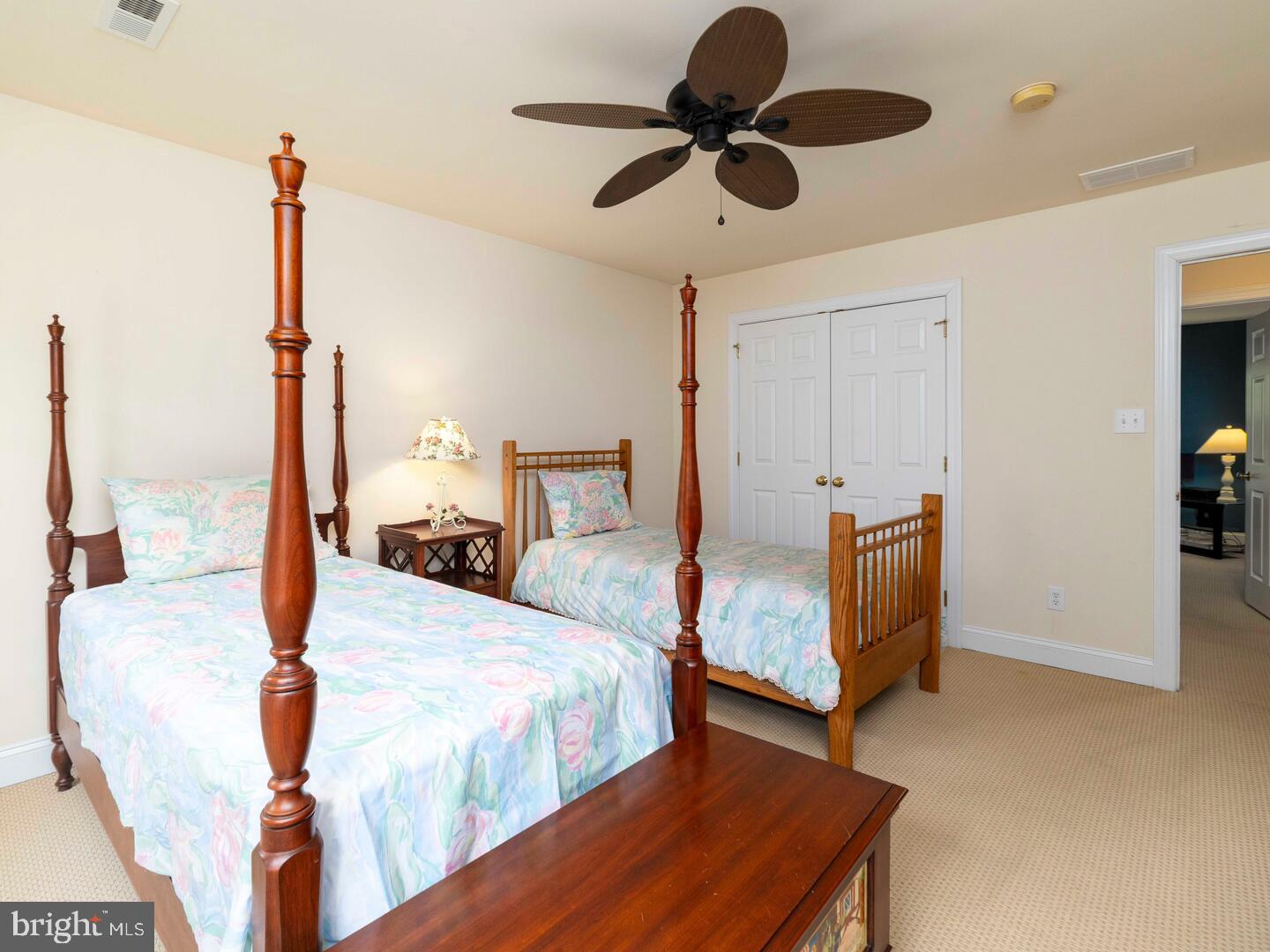 MEADOWBROOK - Residential