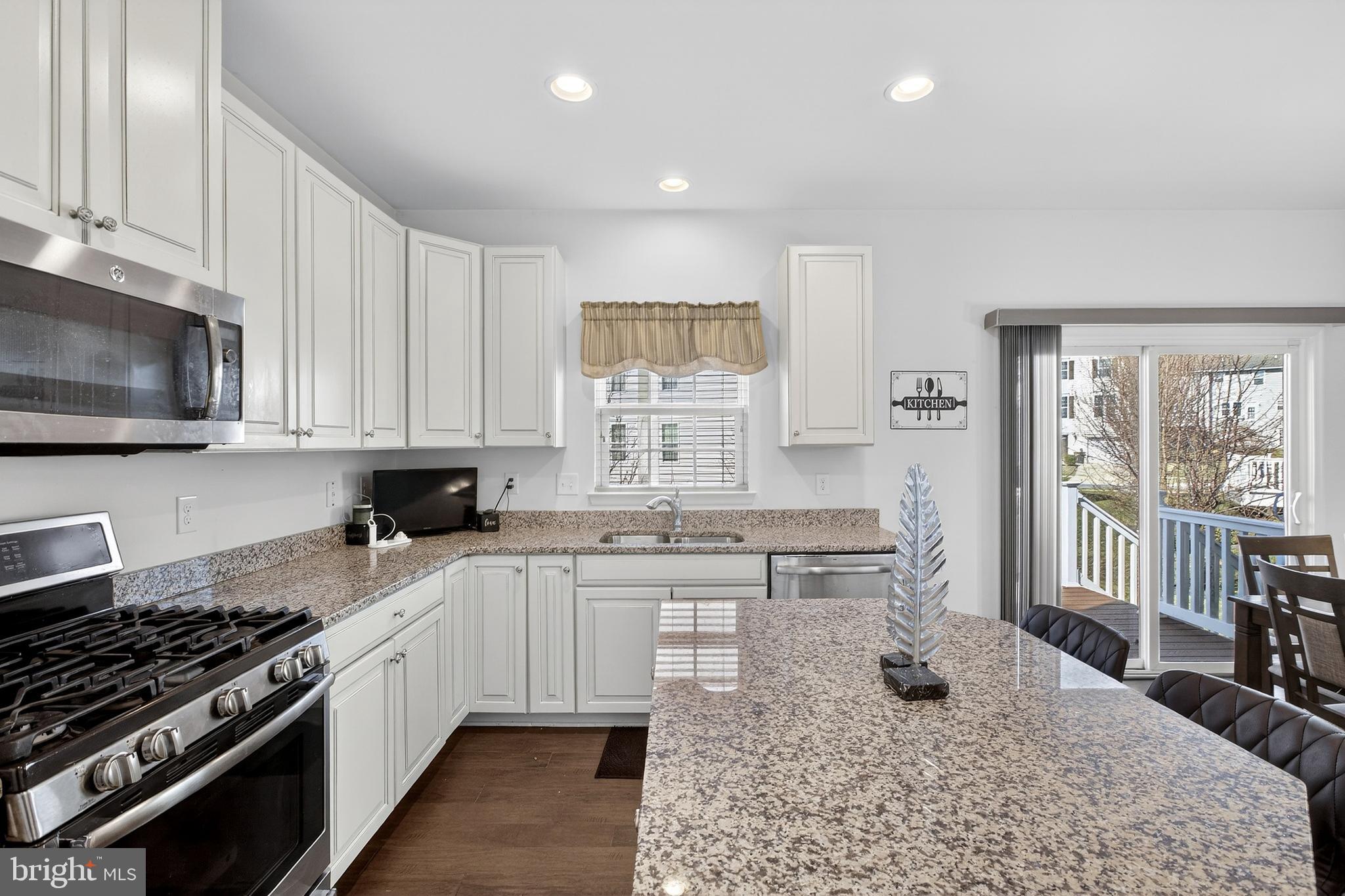 HIGH HOOK FARMS - Residential
