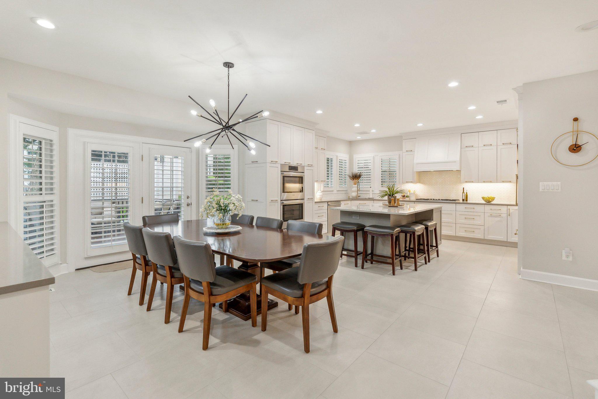 POTOMAC REGENCY - Residential