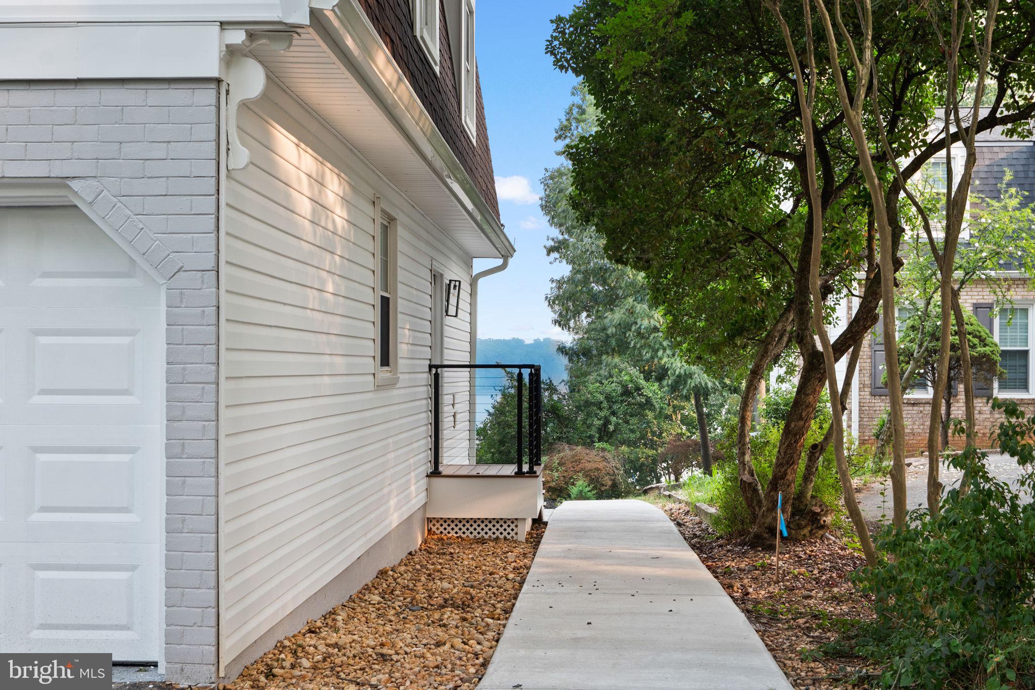 INDIAN QUEEN OVERLOOK - Residential