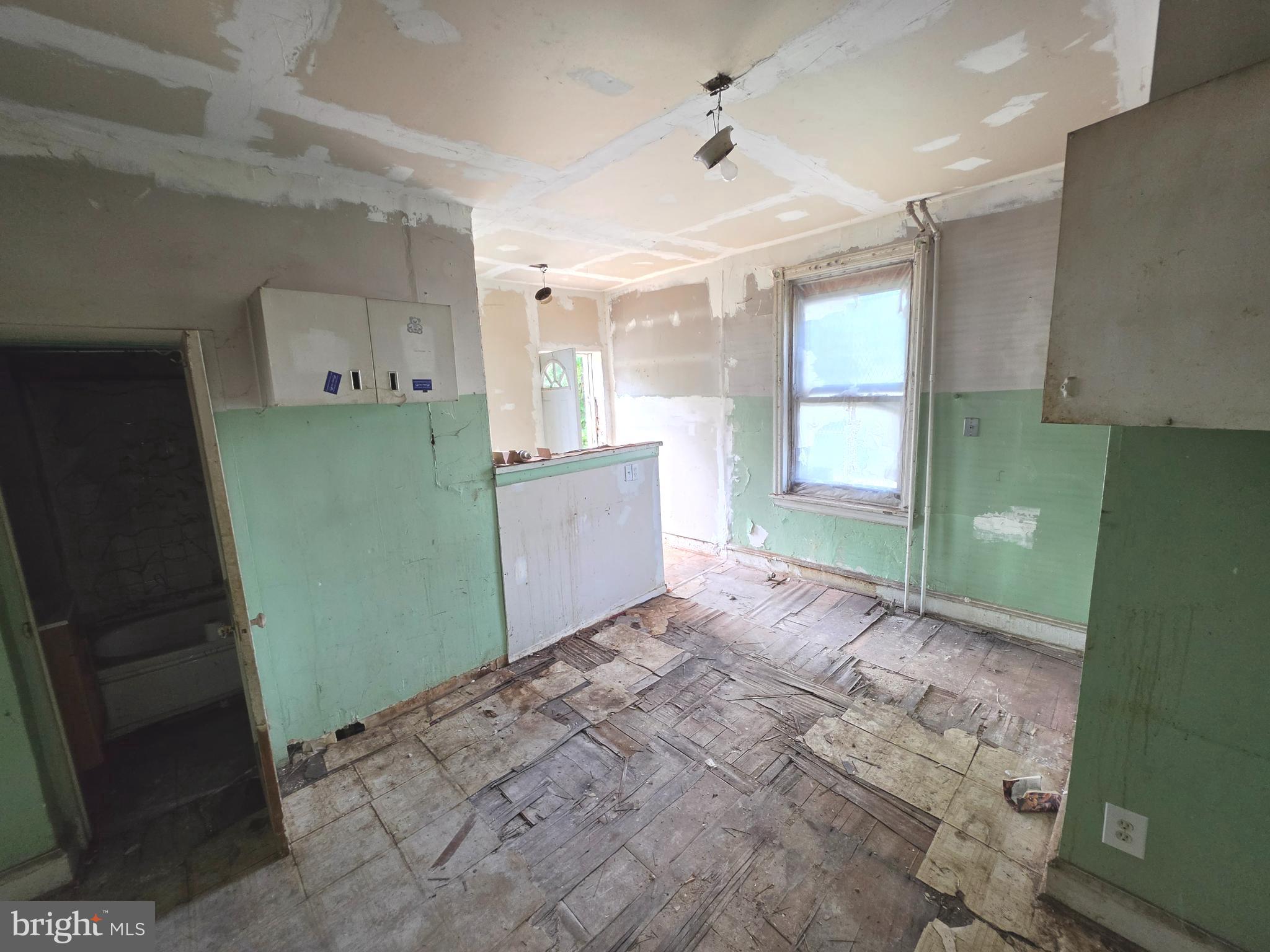 WEST PHILADELPHIA - Residential Income