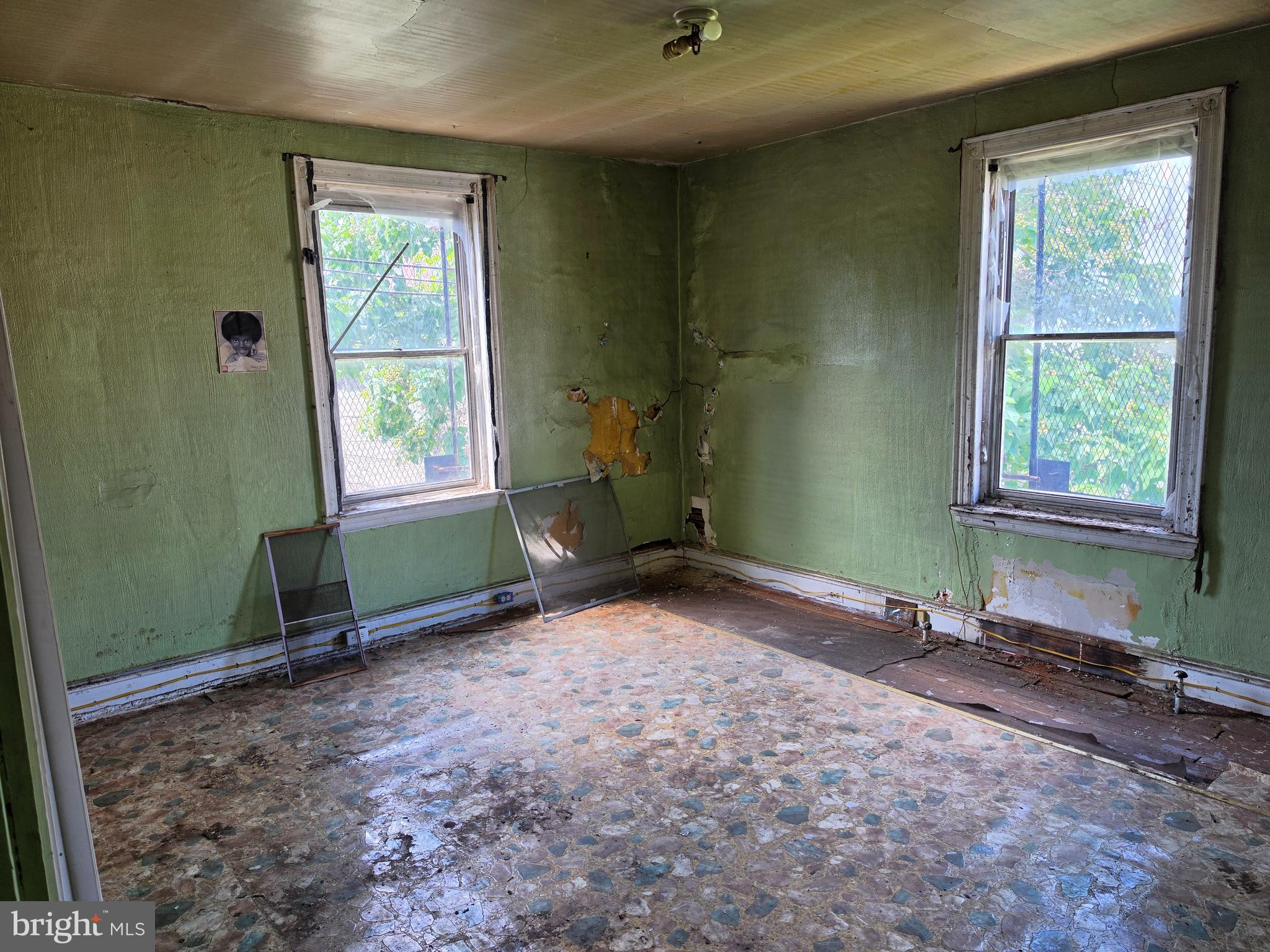 WEST PHILADELPHIA - Residential Income