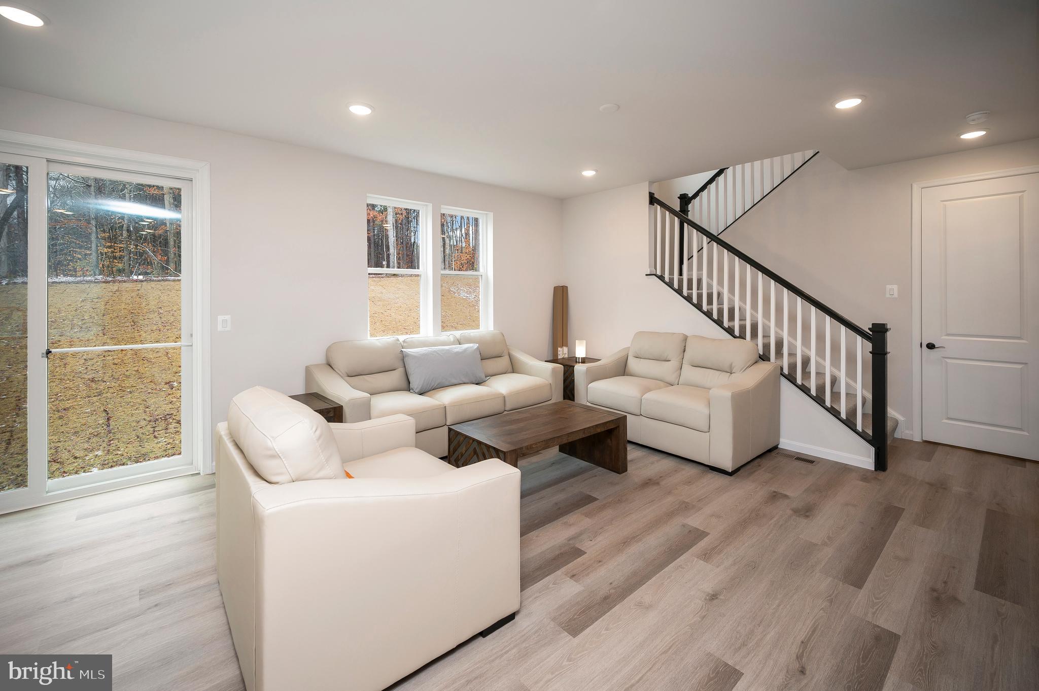 WILDERNESS SHORES - Residential