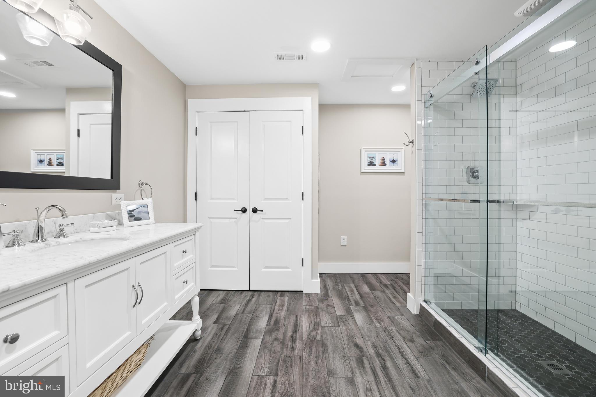 PHILLIPS DIVISION - Residential