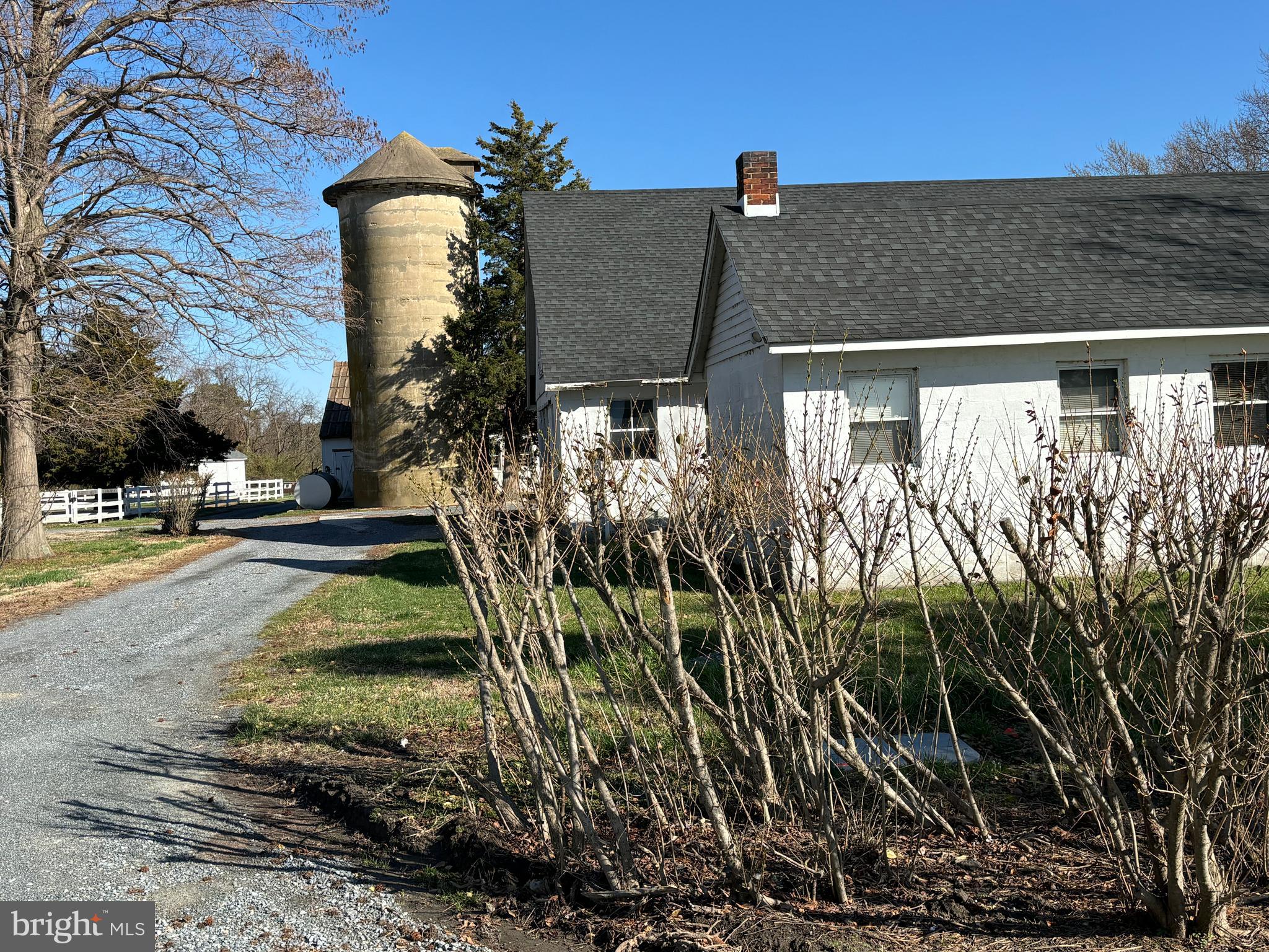CLAIBORNE - Residential