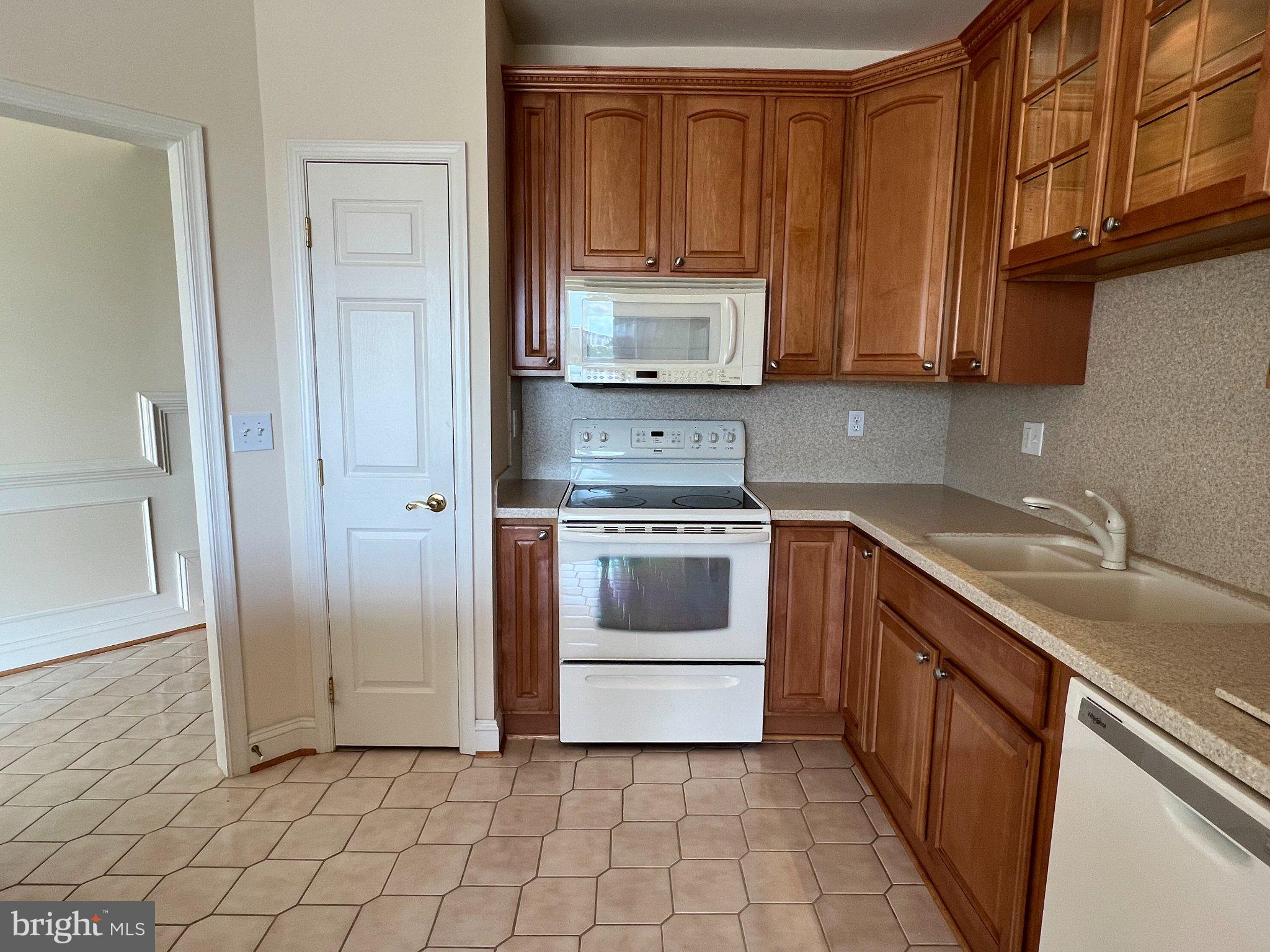 OYSTER COVE - Residential