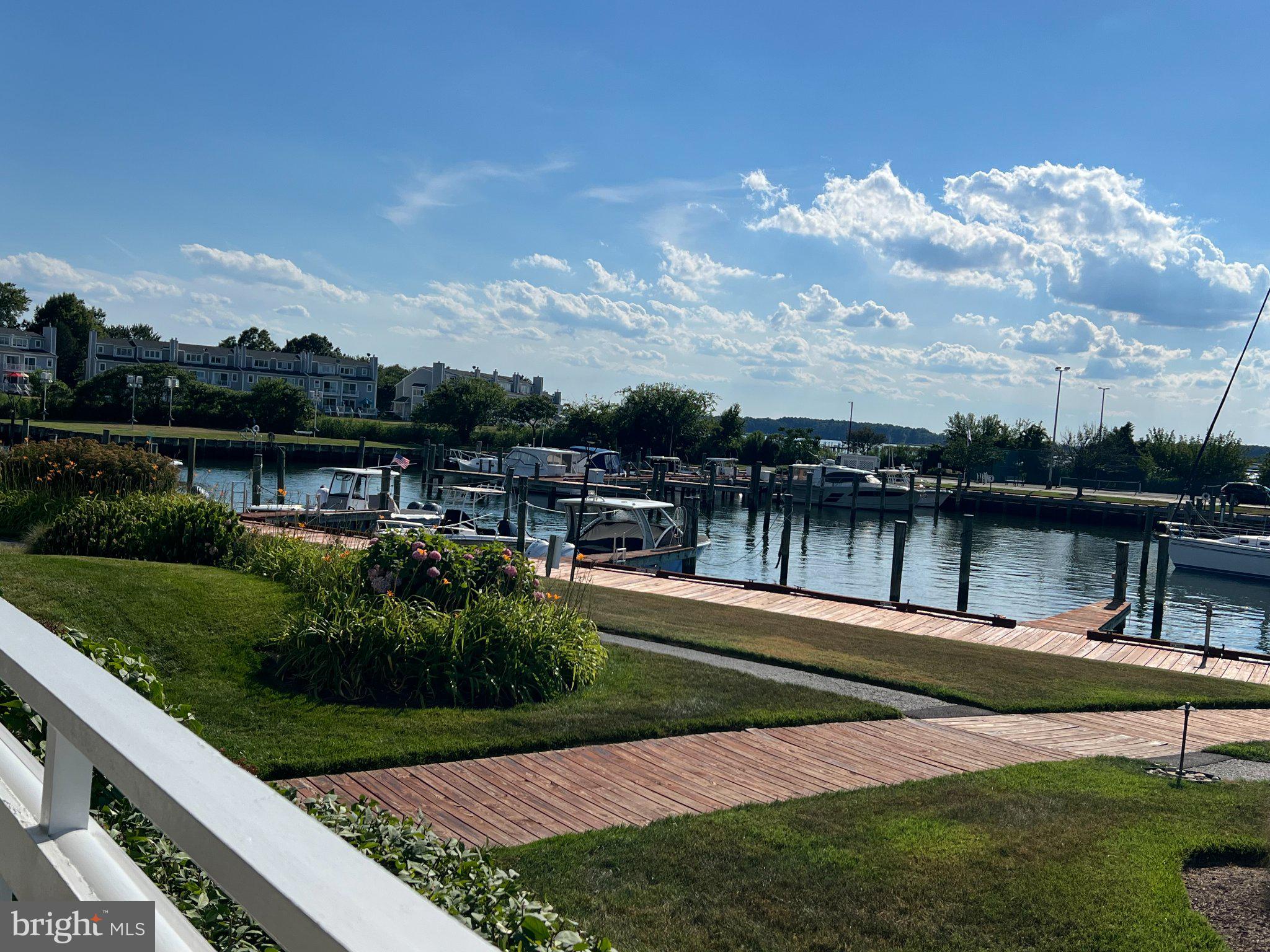 OYSTER COVE - Residential