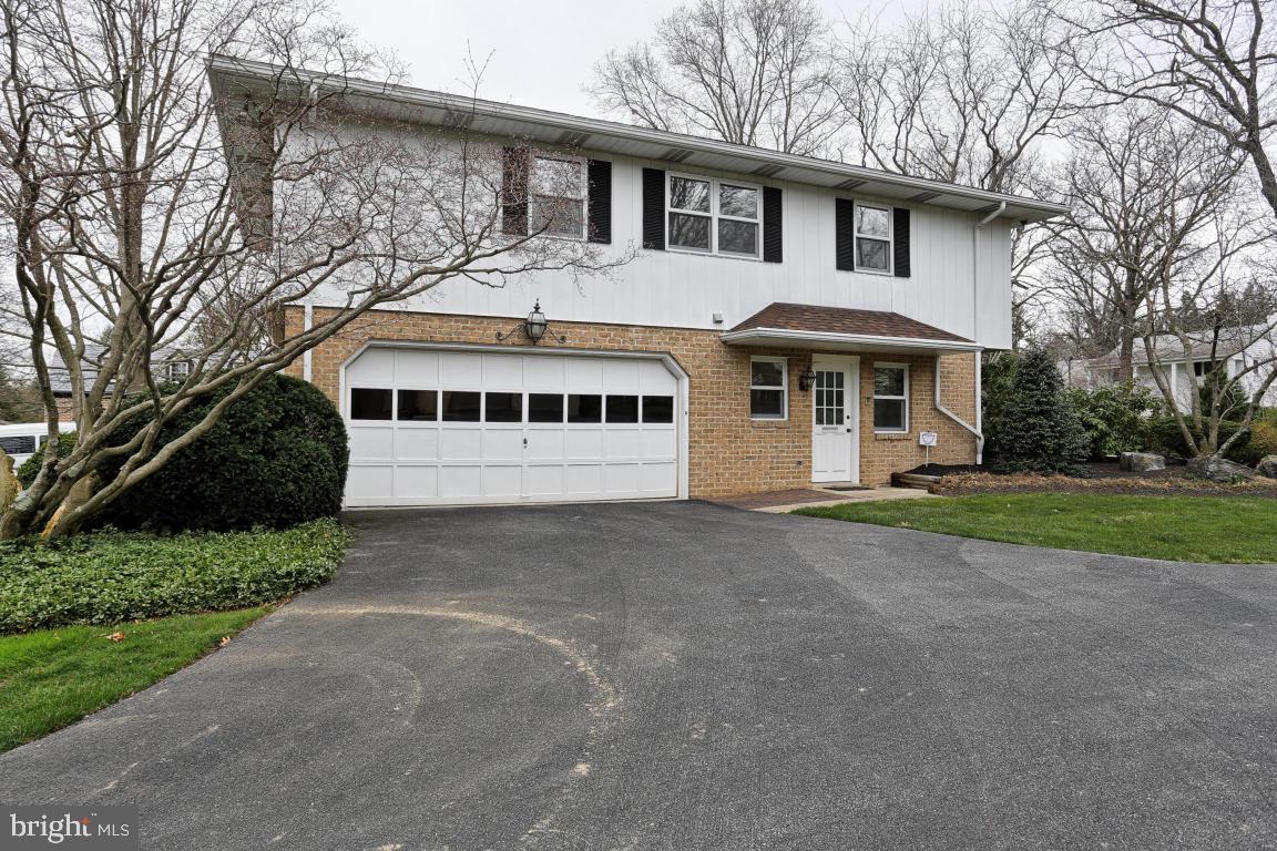 SCHOOL LANE HILLS - Residential
