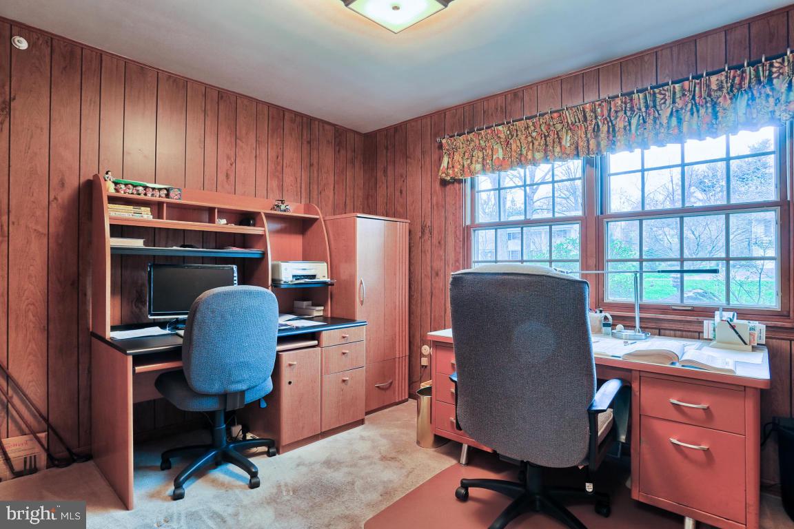 SCHOOL LANE HILLS - Residential