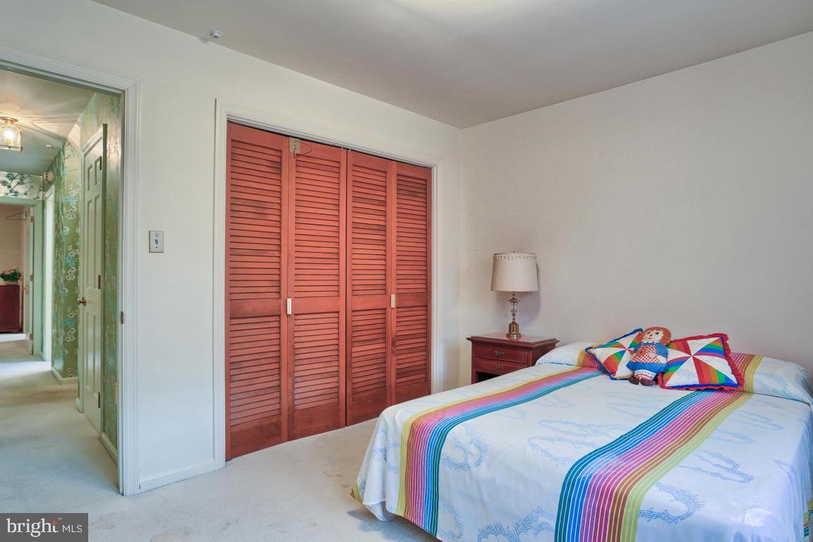 SCHOOL LANE HILLS - Residential
