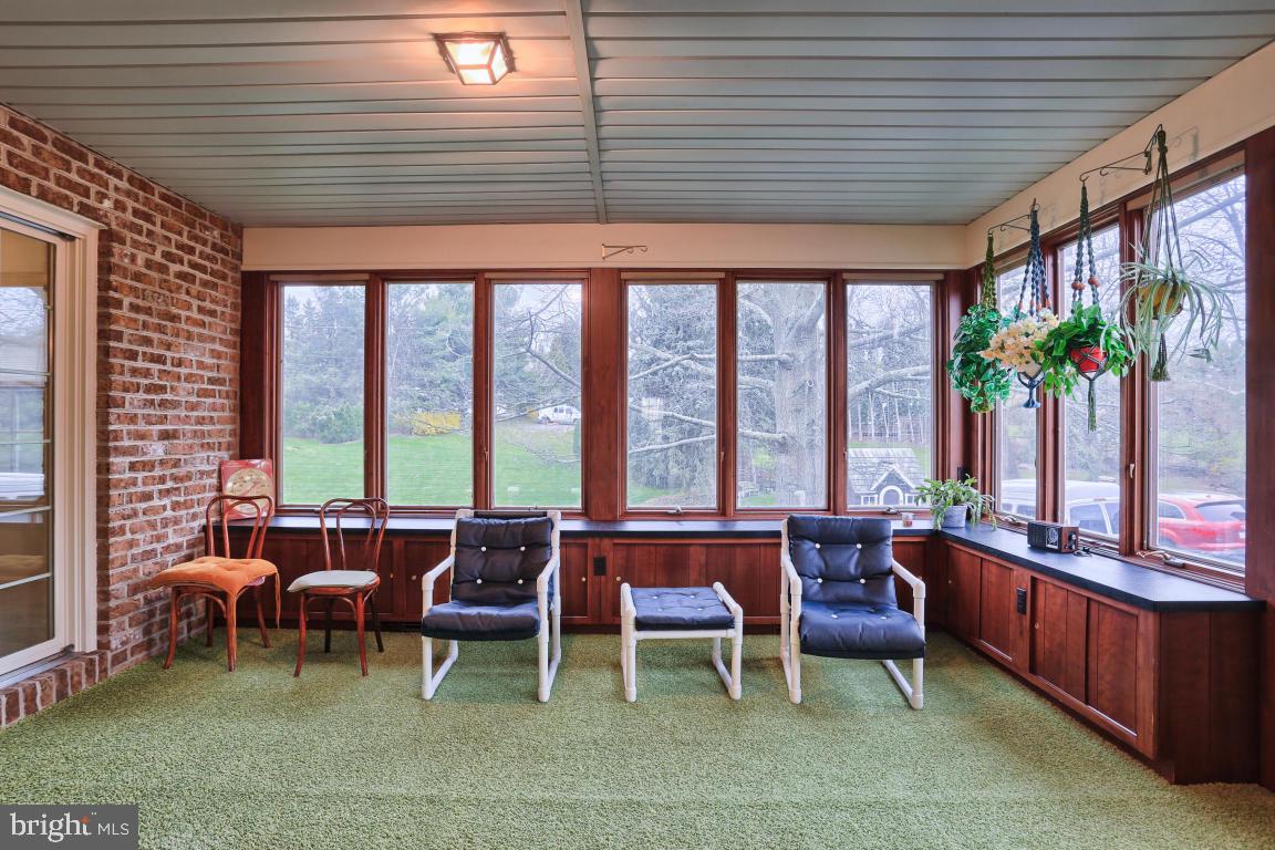 SCHOOL LANE HILLS - Residential