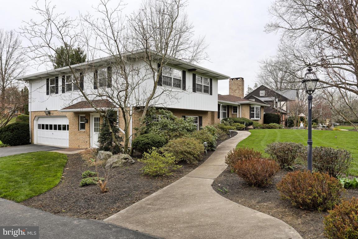 SCHOOL LANE HILLS - Residential