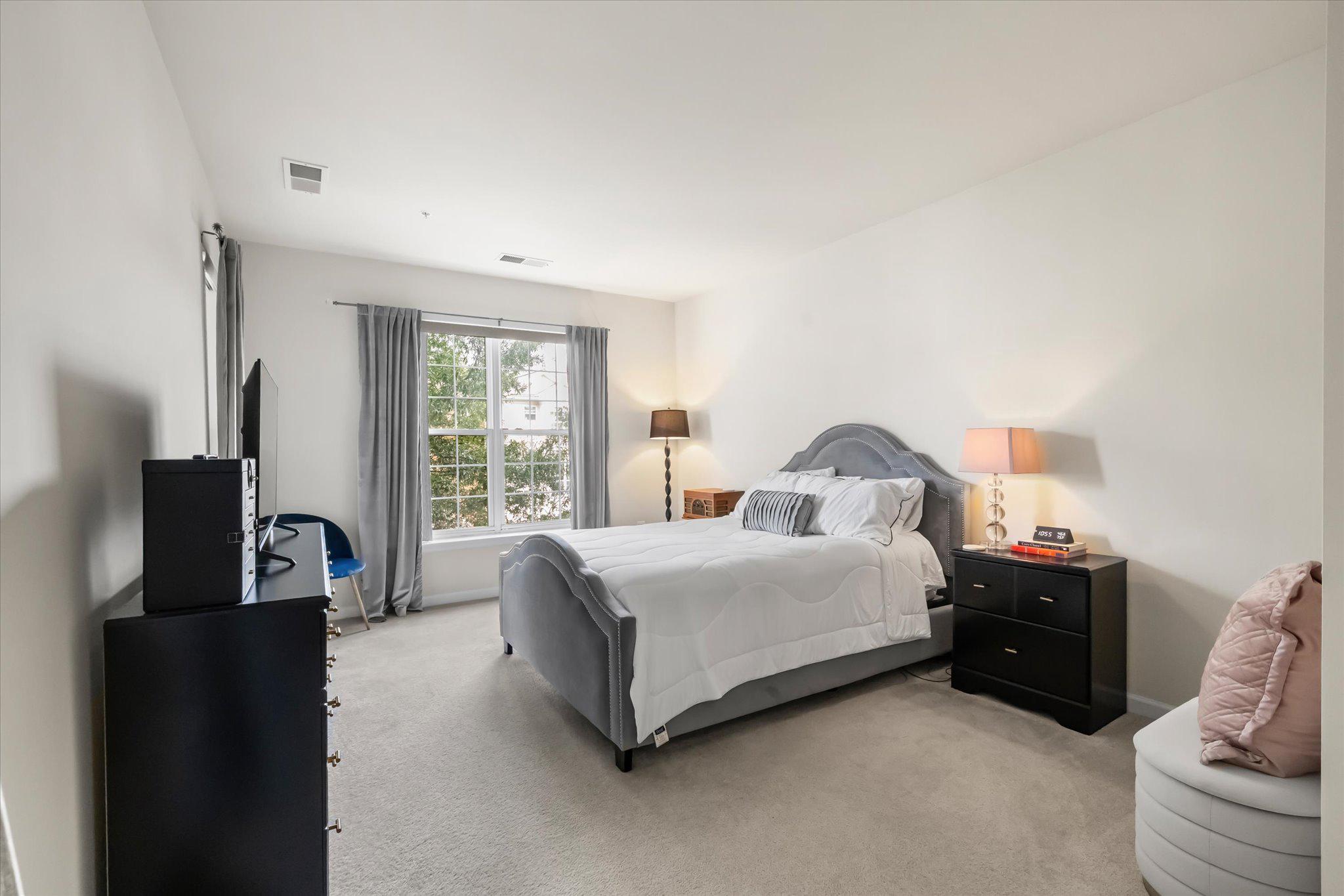 THE RESERVE CONDOMINIUMS - Residential