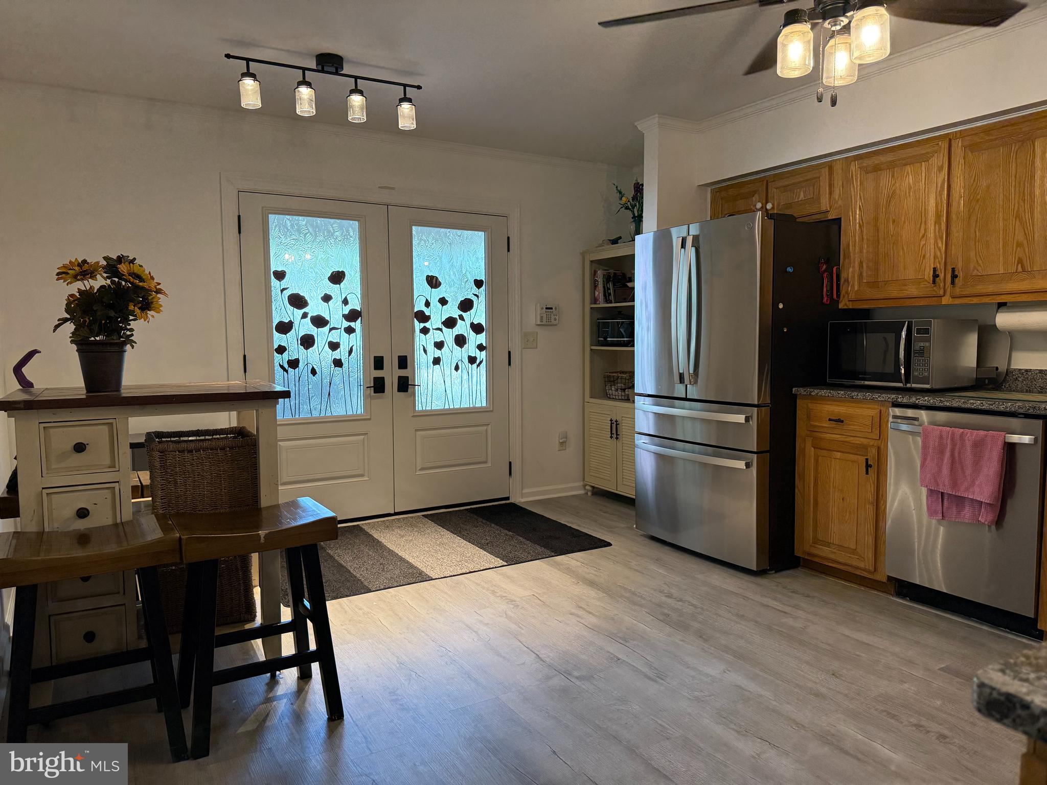 LAKE PINES - Residential