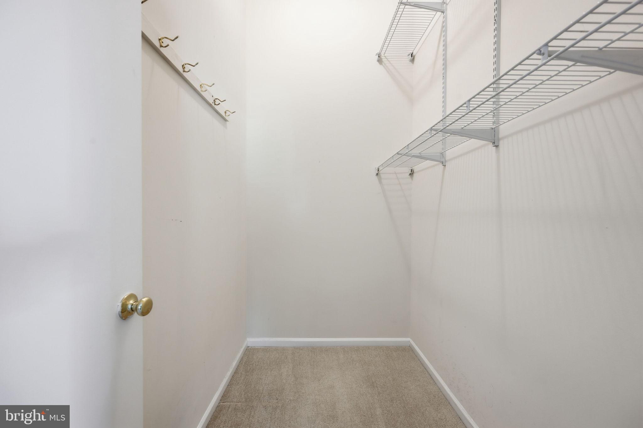 ROBIN MEADOWS - Residential