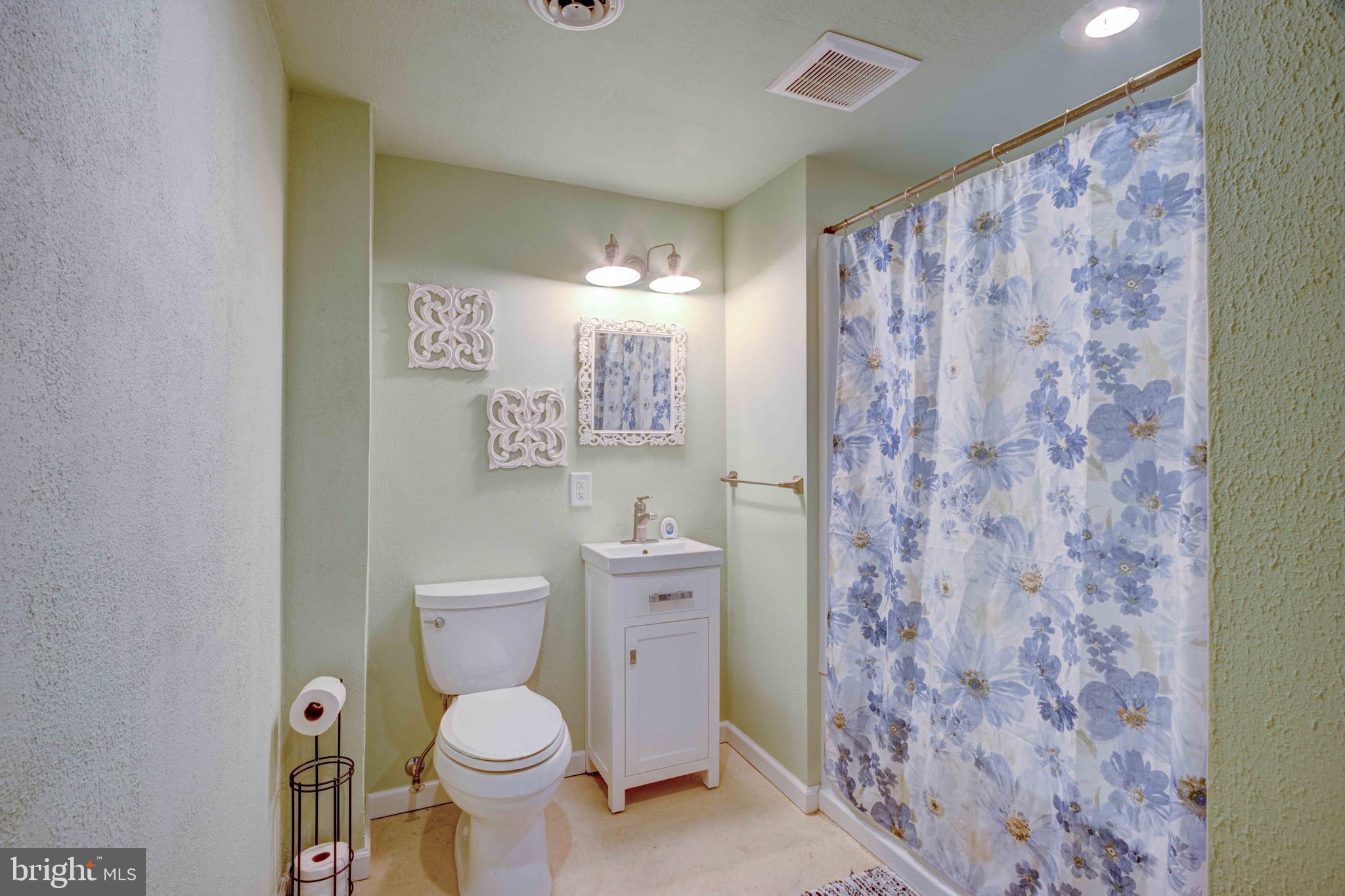 CARROLL COUNTY FARMETTES - Residential