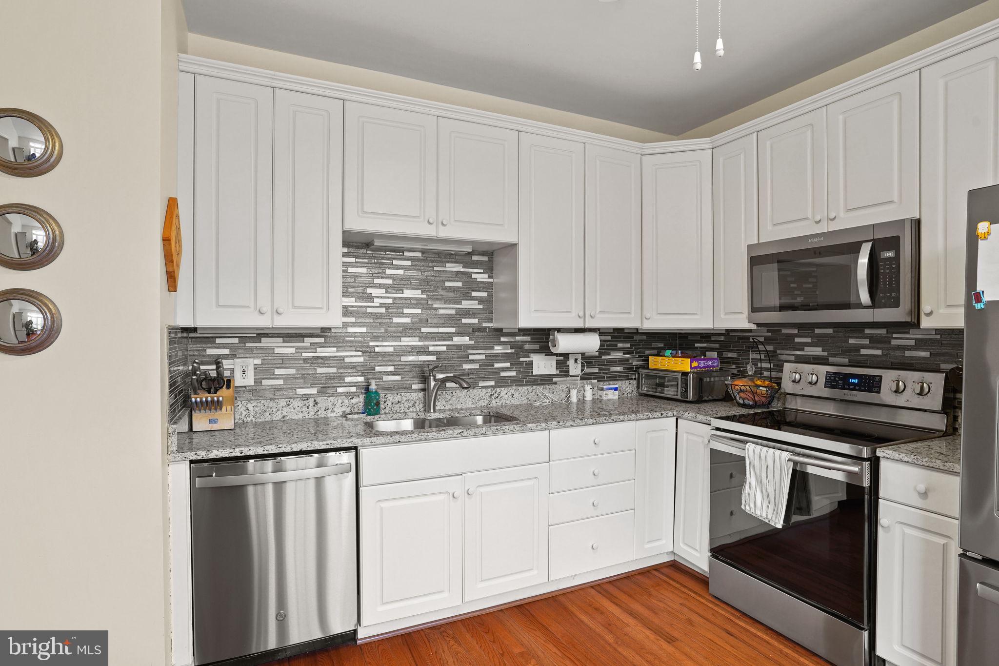CHANCERY SQUARE - Residential Lease