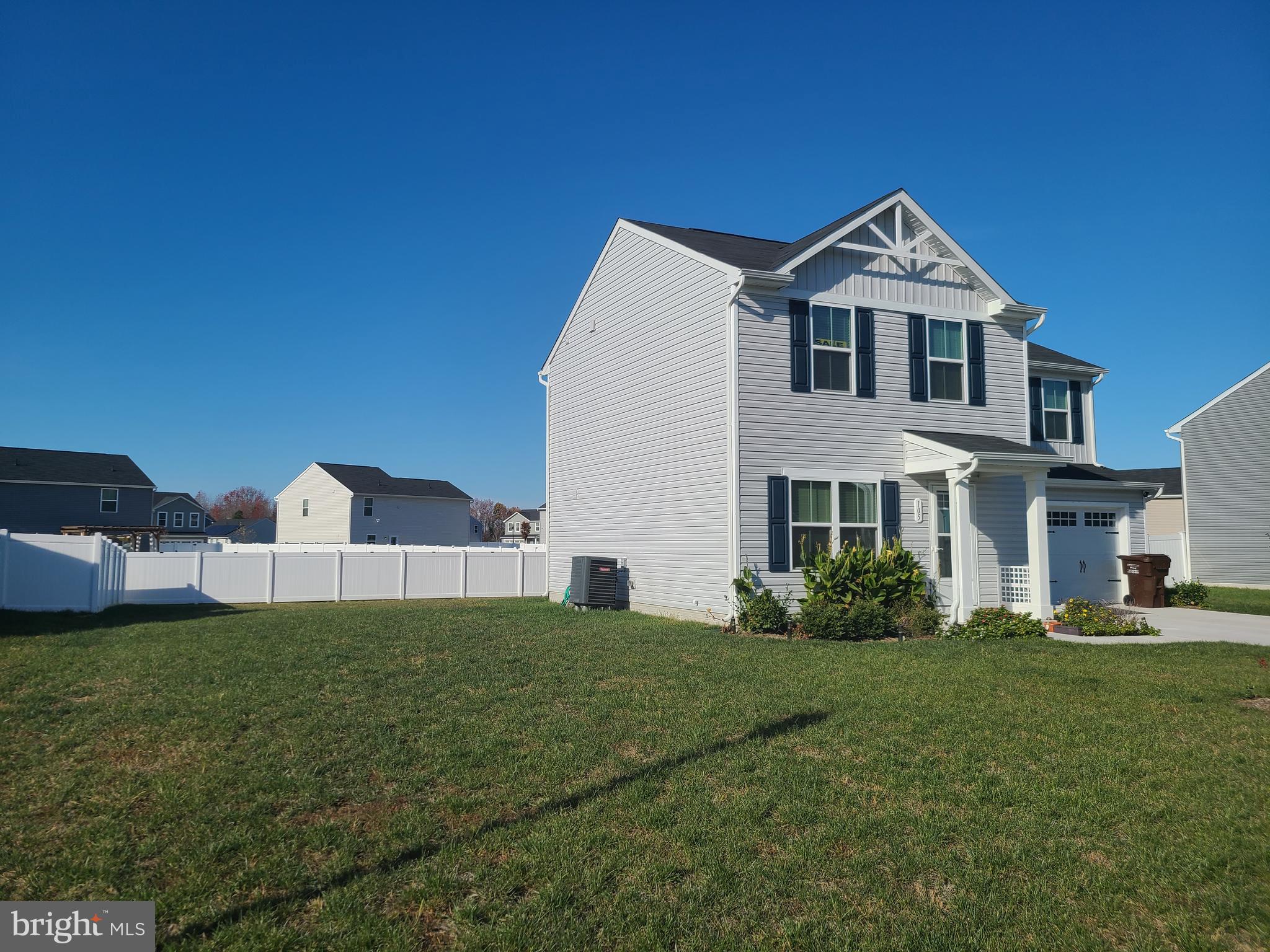 HERON POINT - Residential